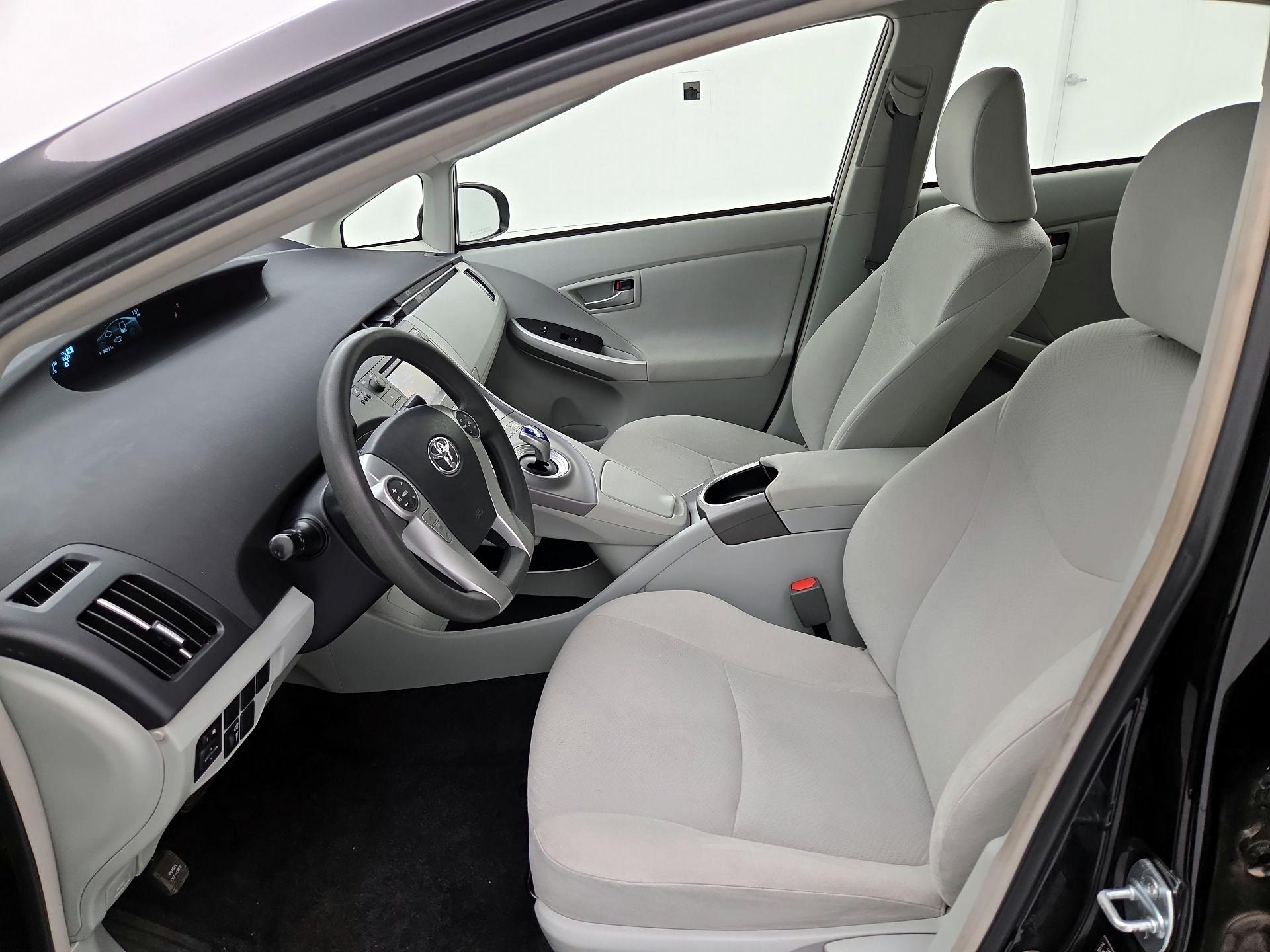 Thumbnail: 2014 Toyota Prius - 11