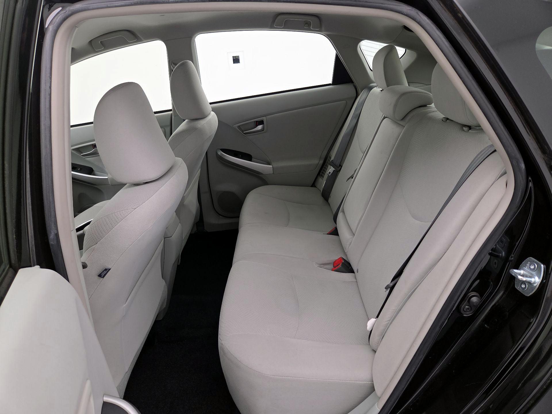 Thumbnail: 2014 Toyota Prius - 19