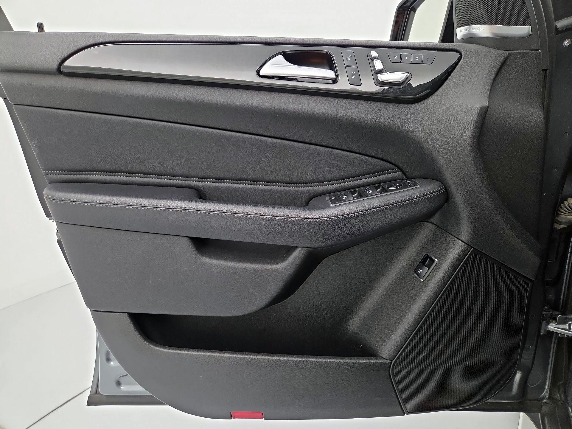 Thumbnail: 2019 Mercedes-Benz GLE - 12