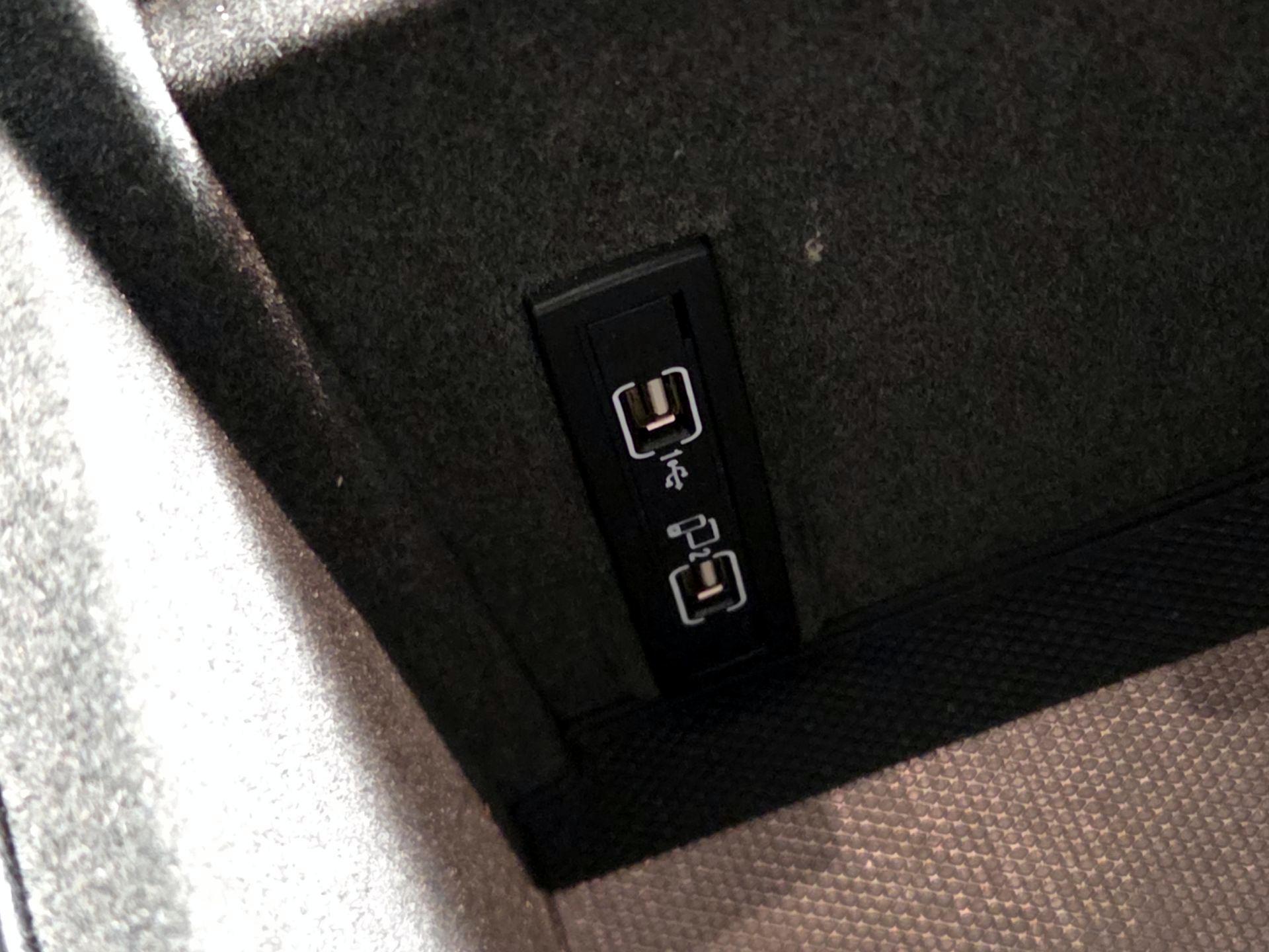 Thumbnail: 2019 Mercedes-Benz GLE - 19