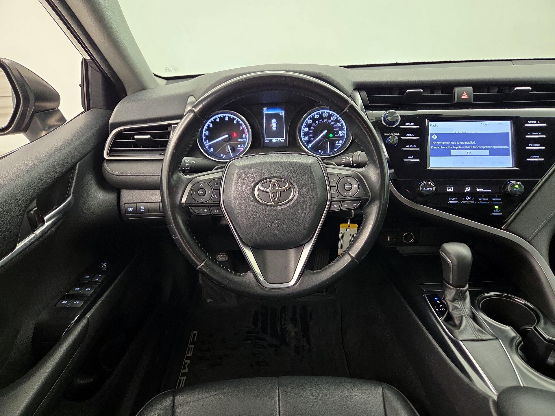 Thumbnail: 2019 Toyota Camry - 10