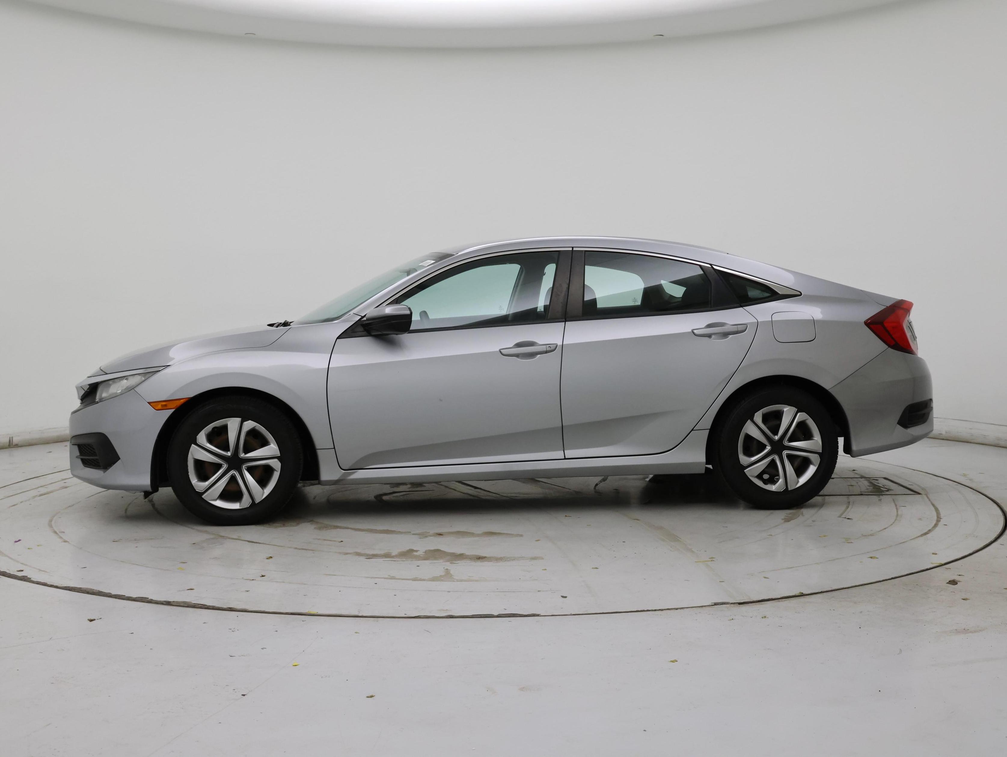 Thumbnail: 2016 Honda Civic - 3