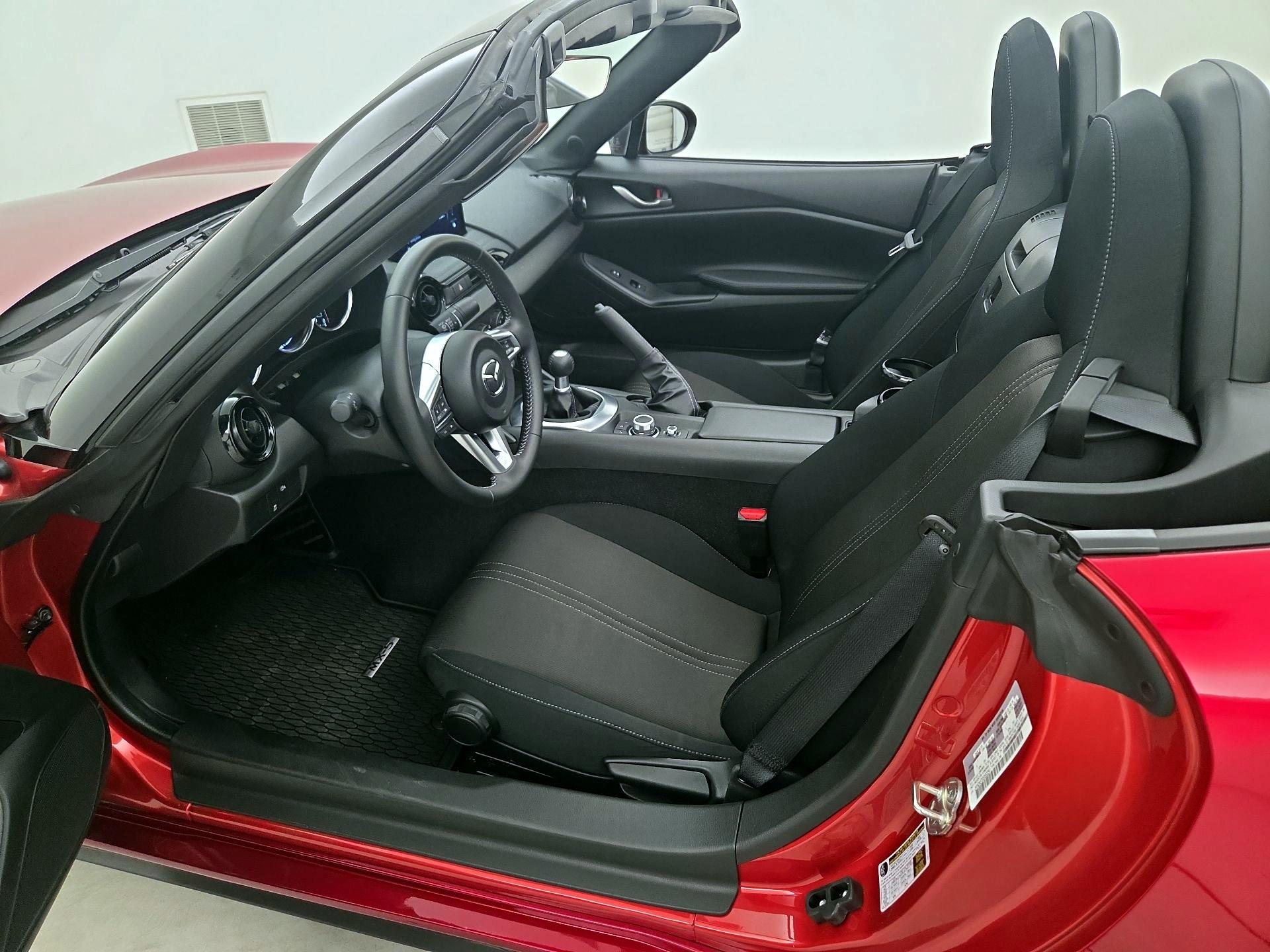 Thumbnail: 2025 Mazda MX-5 Miata - 11