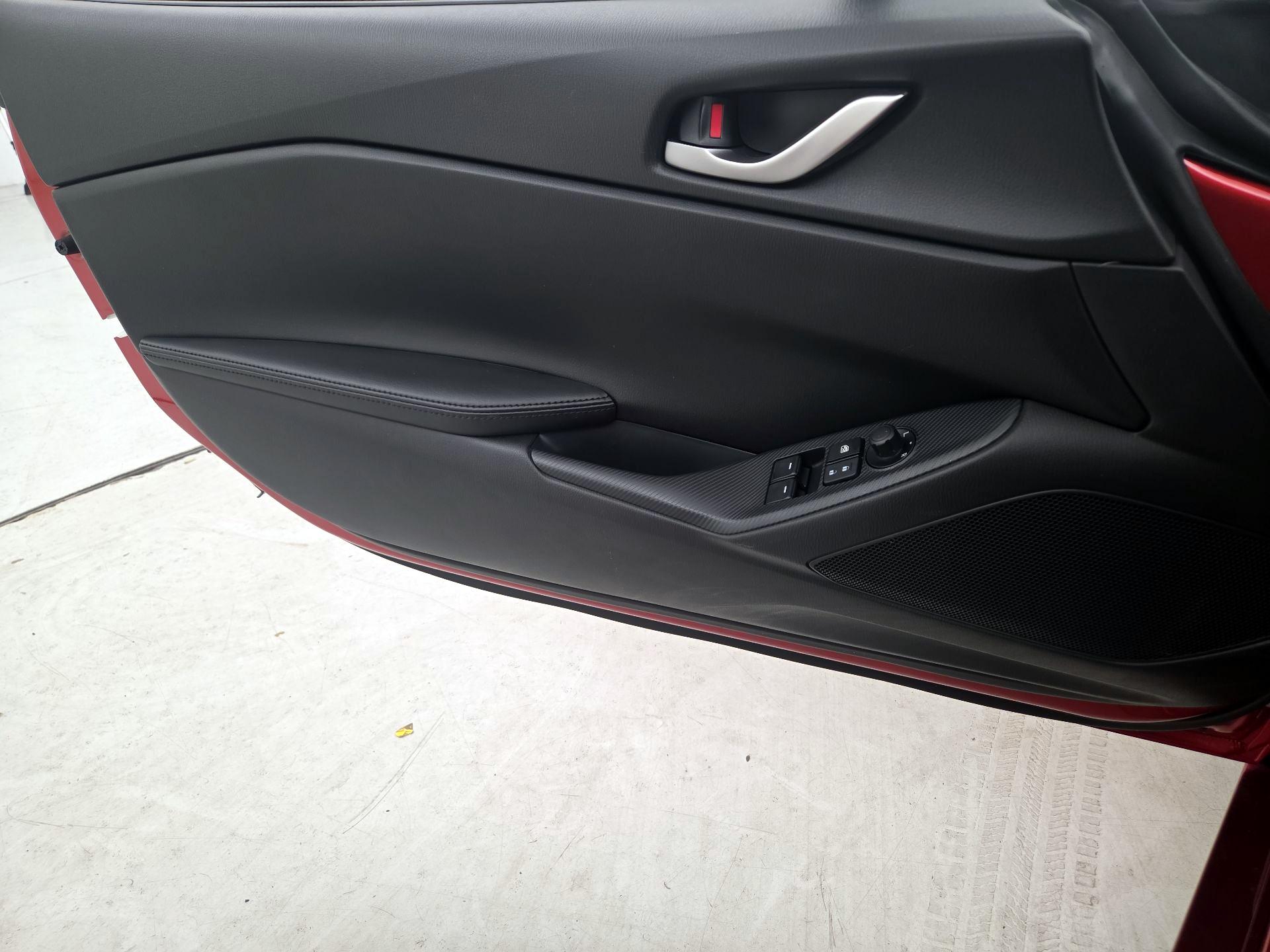 Thumbnail: 2025 Mazda MX-5 Miata - 12