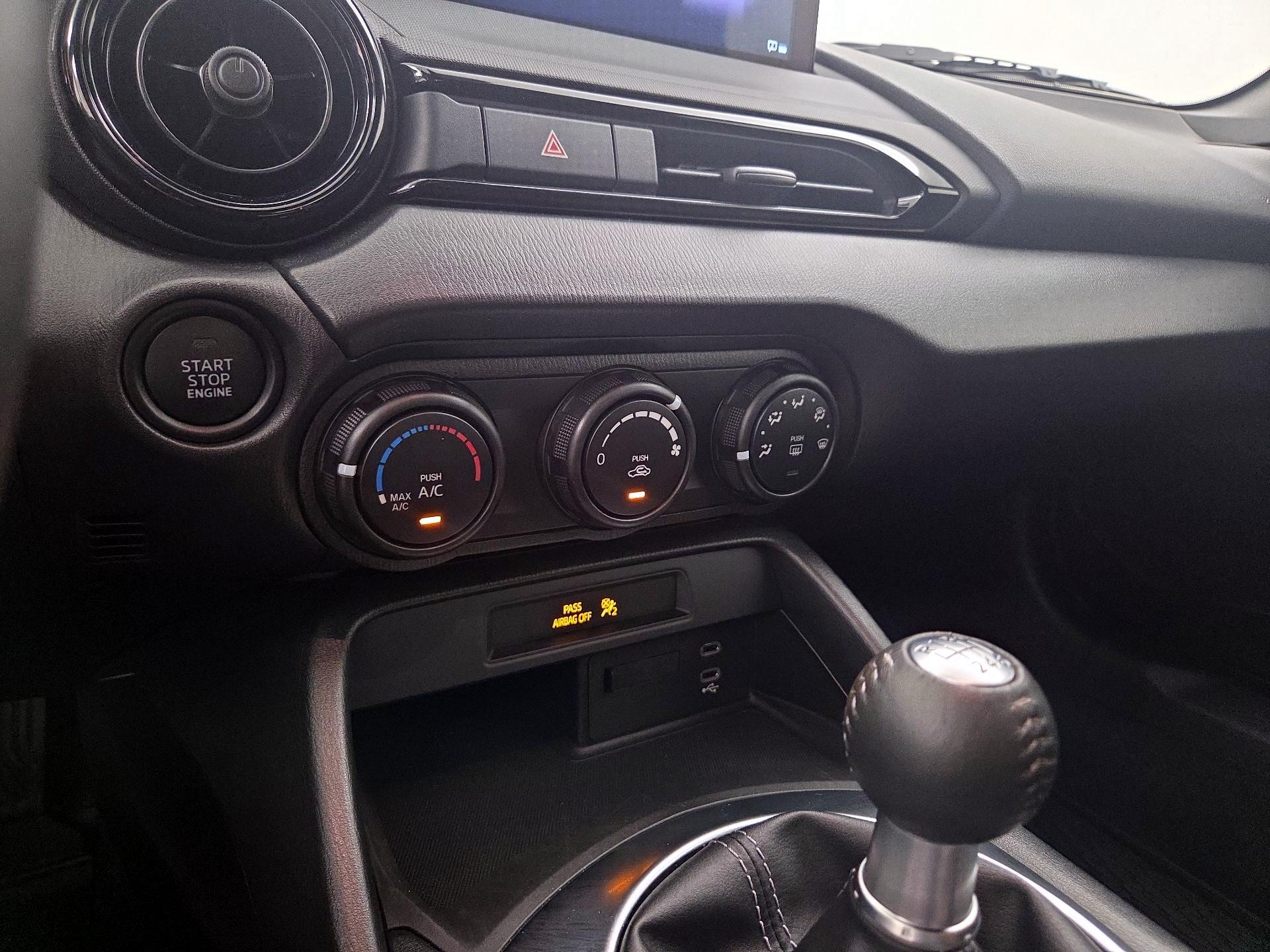 Thumbnail: 2025 Mazda MX-5 Miata - 16