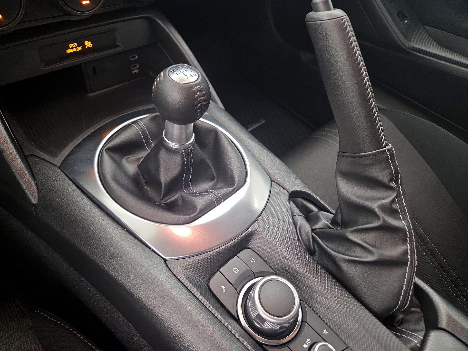 Thumbnail: 2025 Mazda MX-5 Miata - 17