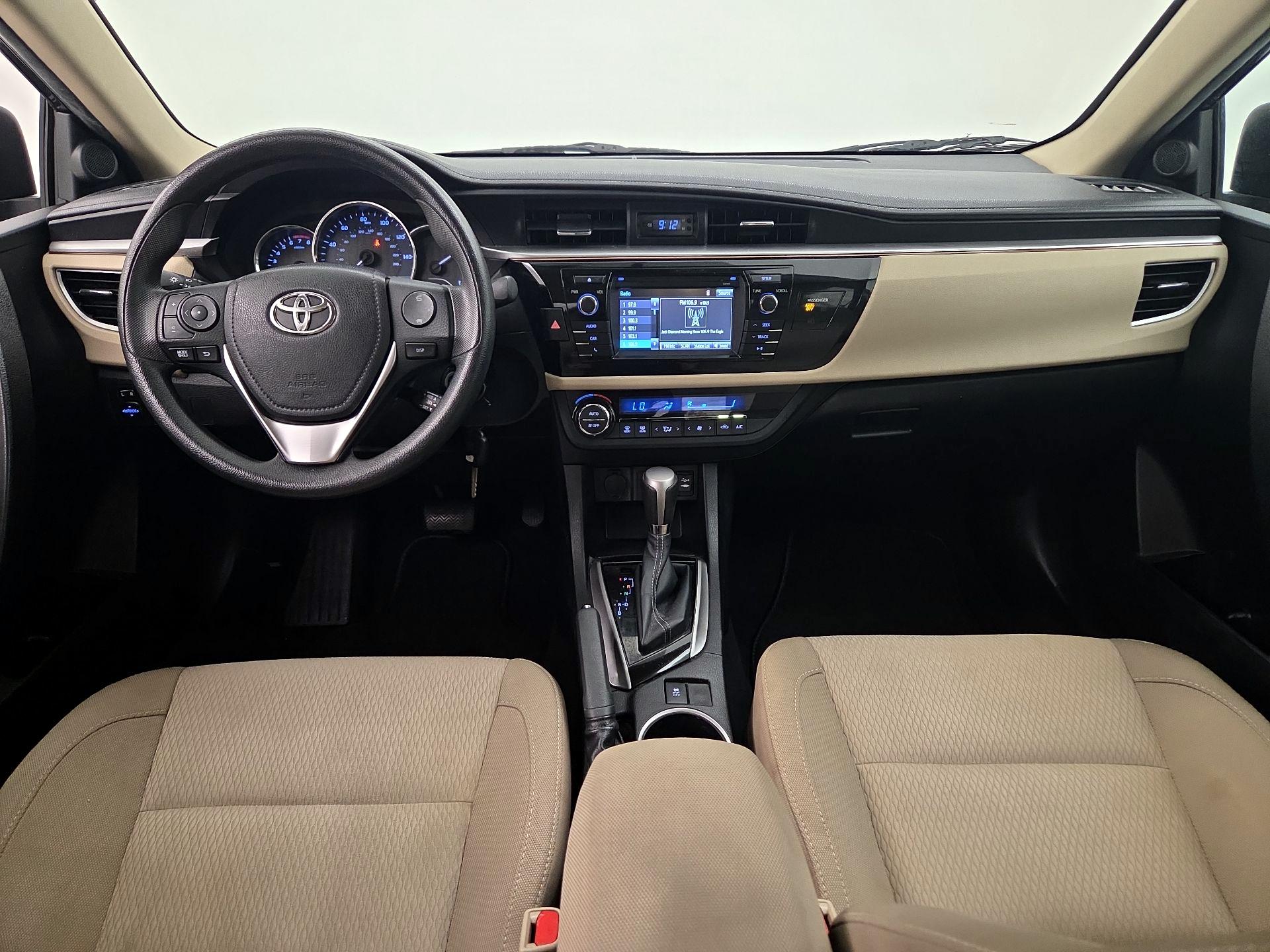 Thumbnail: 2015 Toyota Corolla - 9