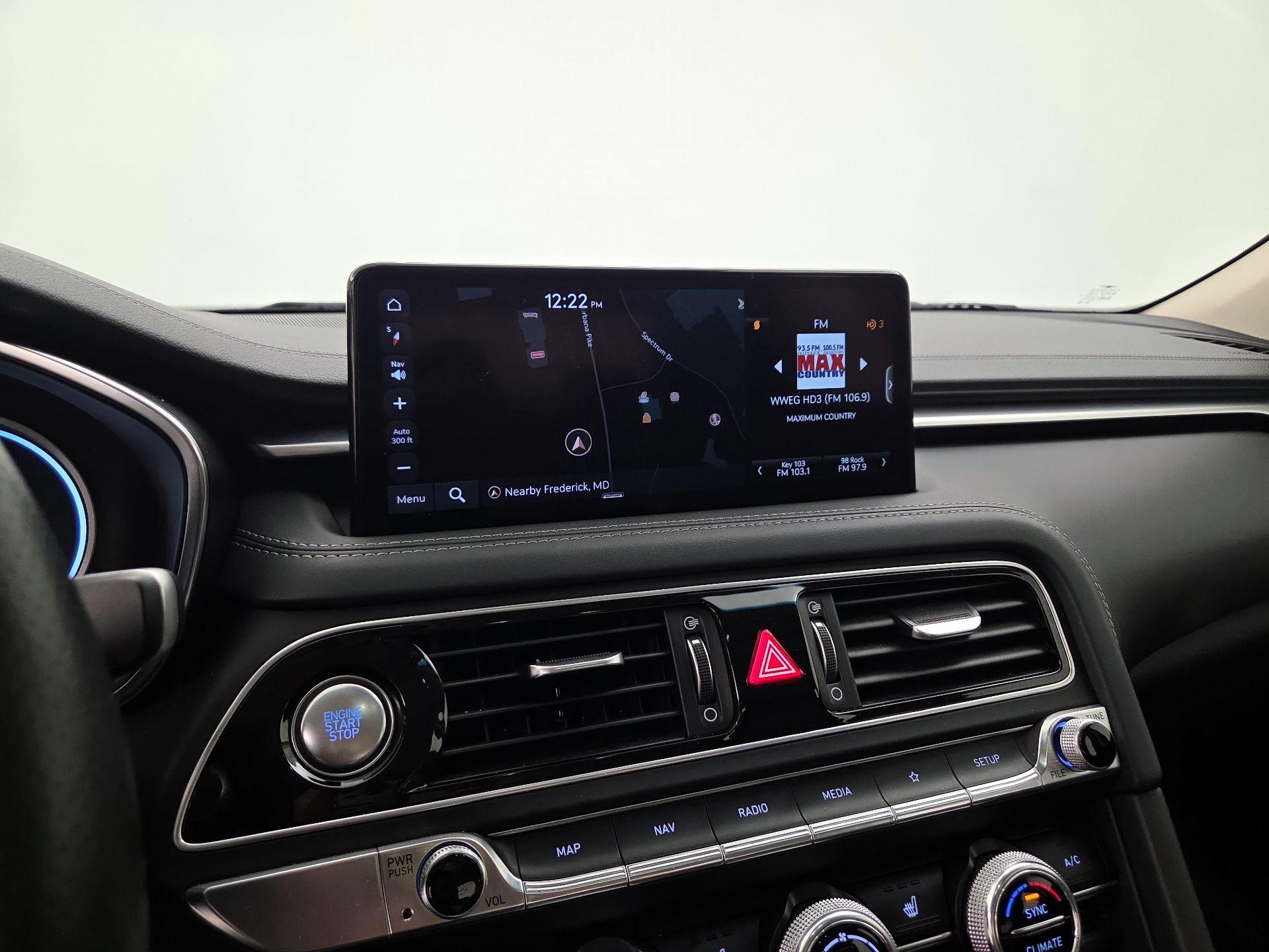 Thumbnail: 2023 Genesis G70 - 12