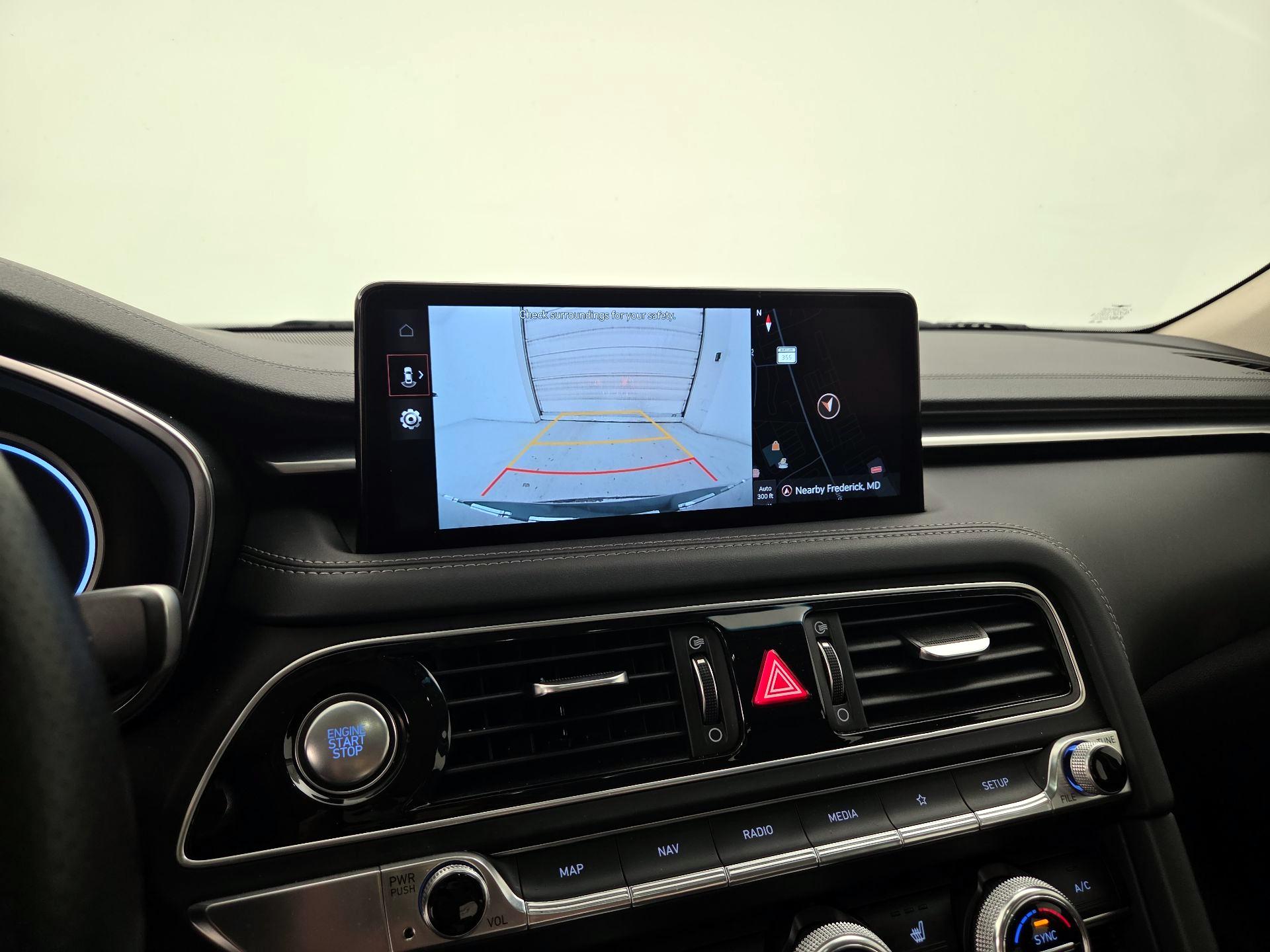 Thumbnail: 2023 Genesis G70 - 13