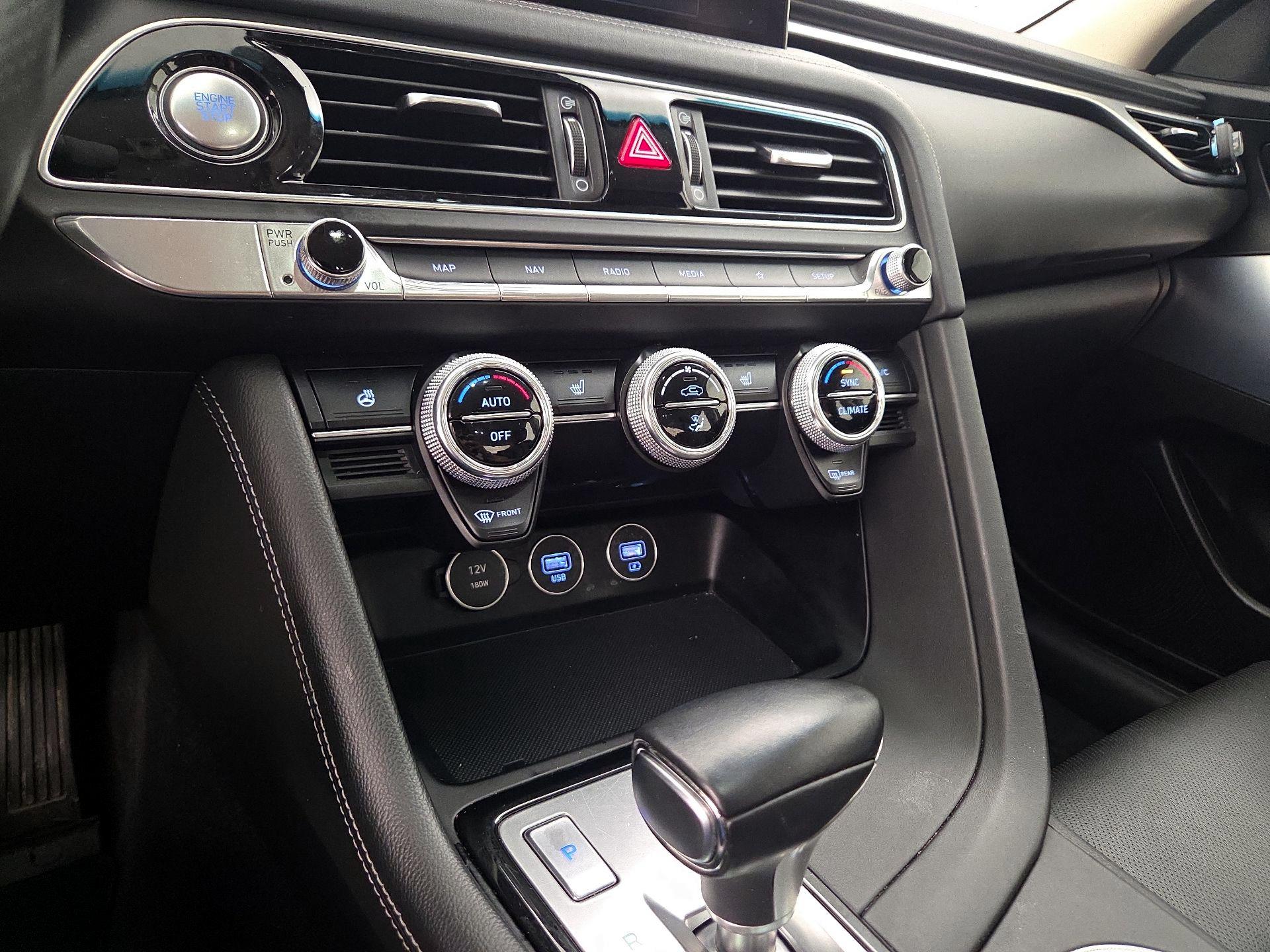 Thumbnail: 2023 Genesis G70 - 15