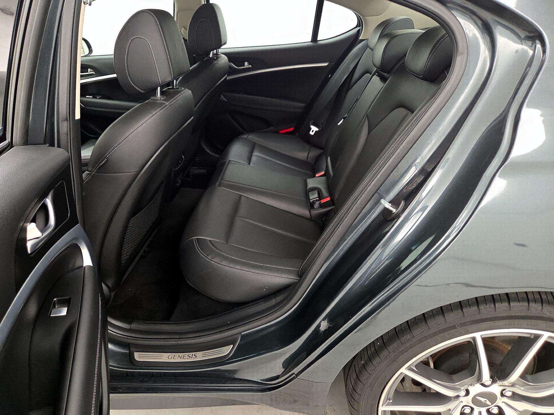 Thumbnail: 2023 Genesis G70 - 18