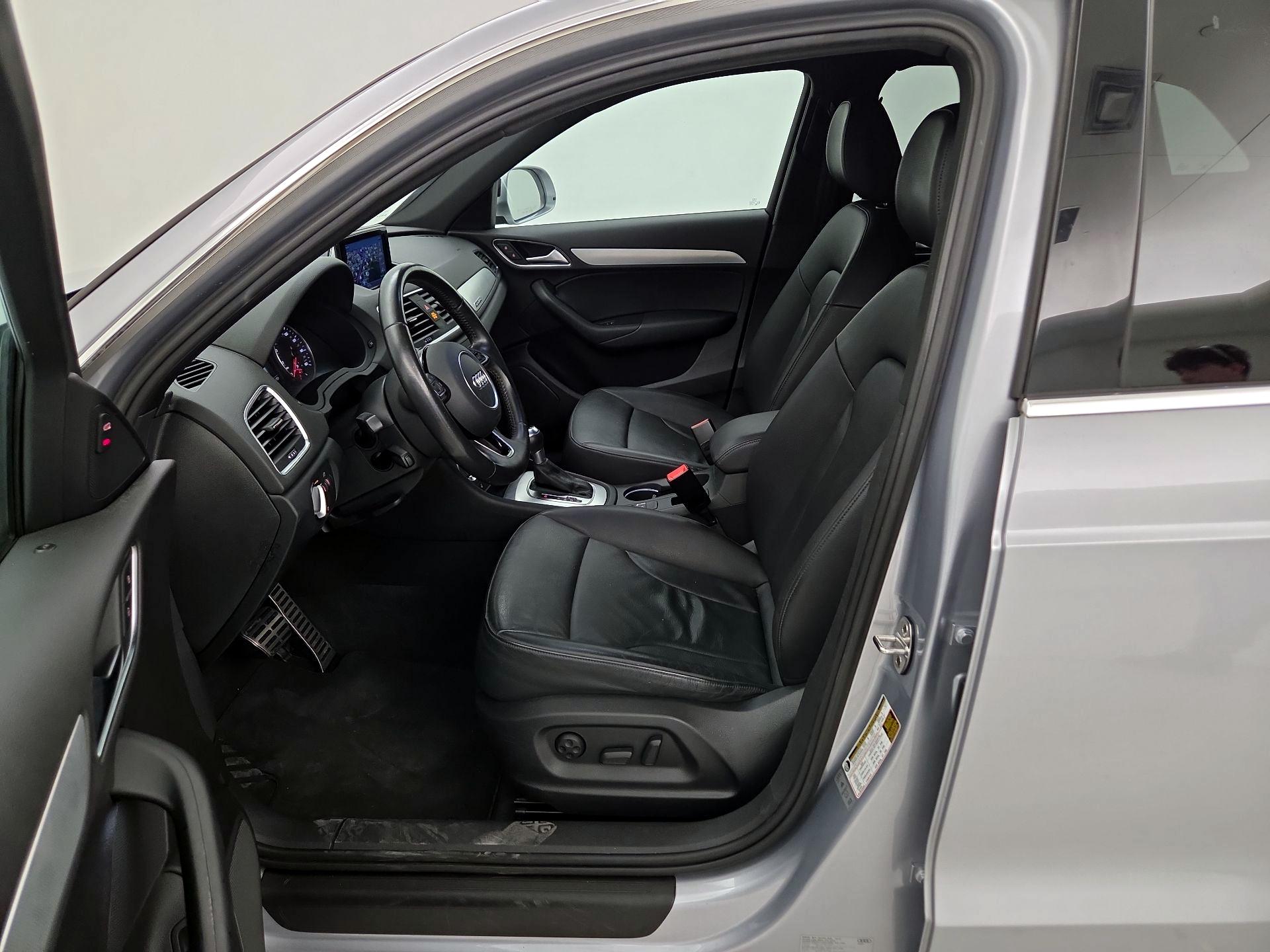 Thumbnail: 2015 Audi Q3 - 9