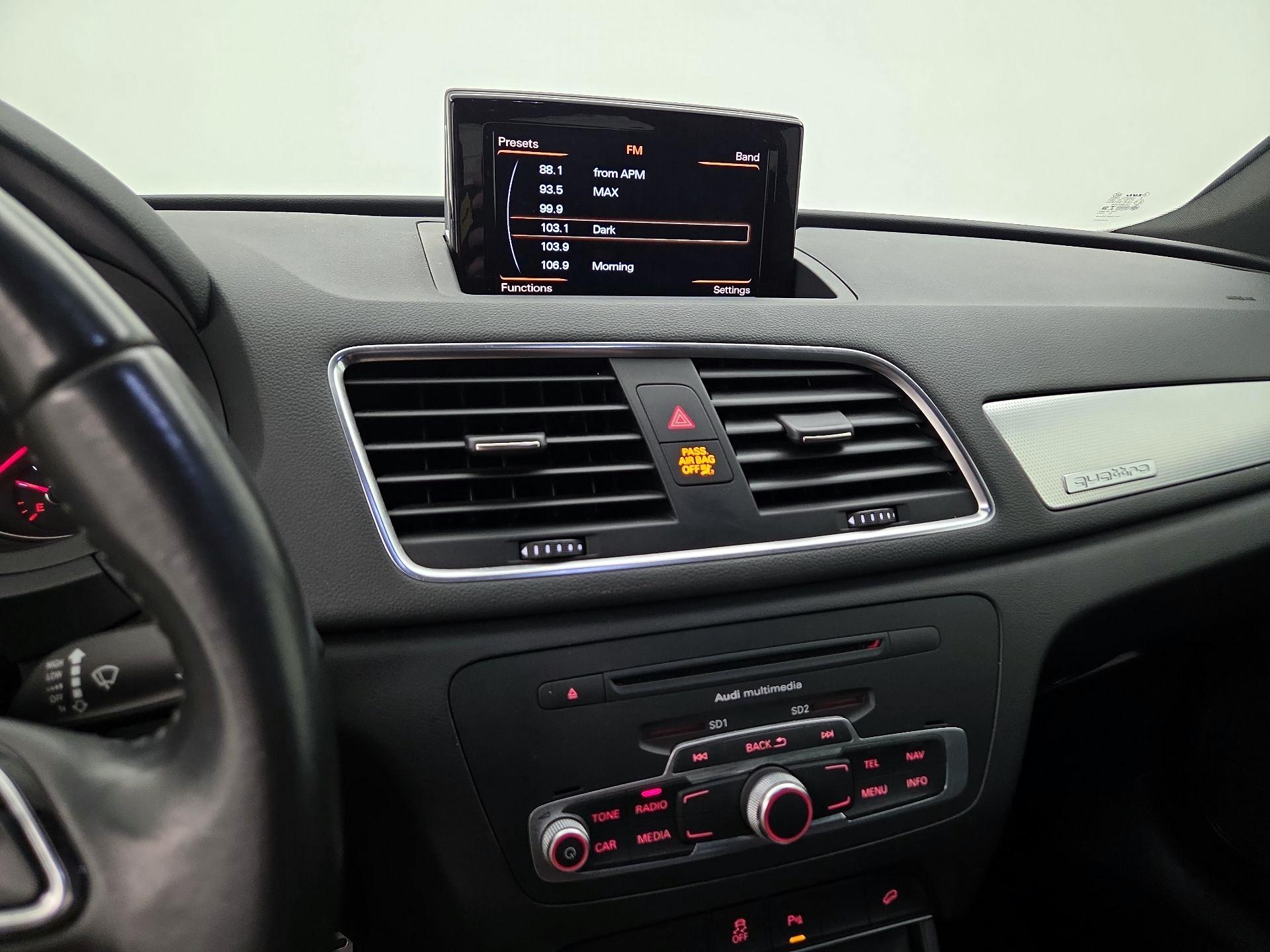 Thumbnail: 2015 Audi Q3 - 14