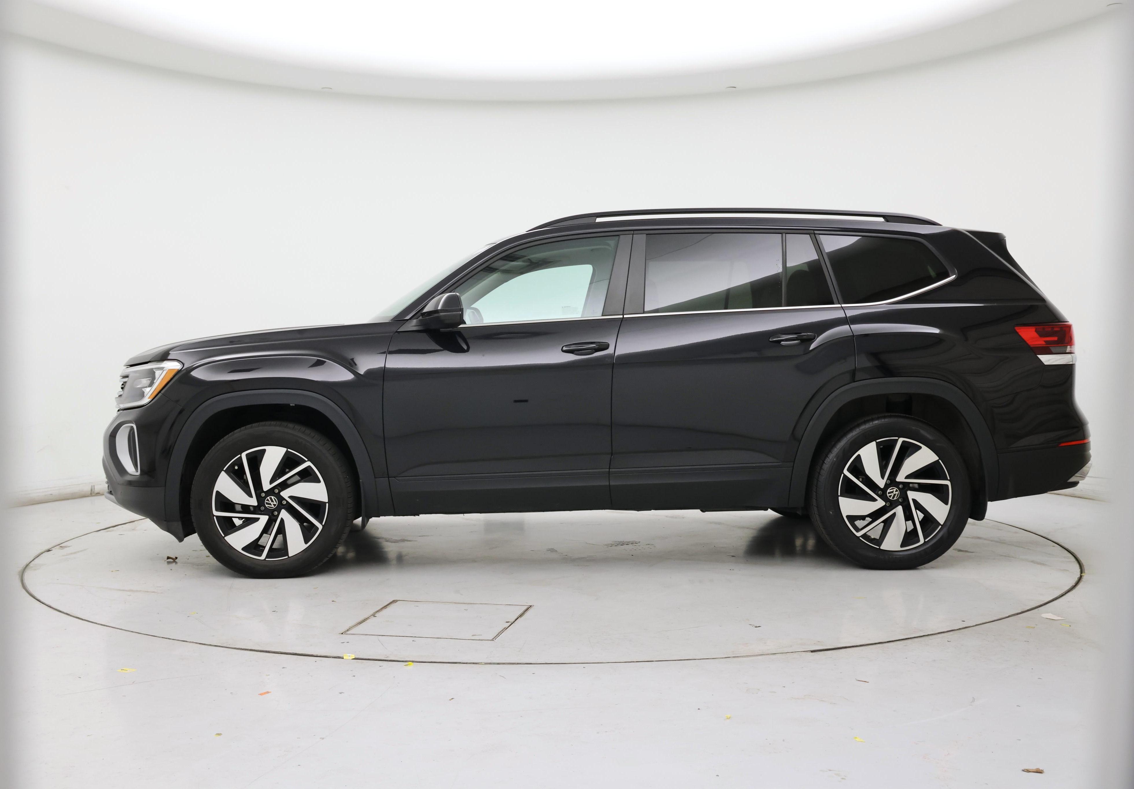 Thumbnail: 2024 Volkswagen Atlas - 3