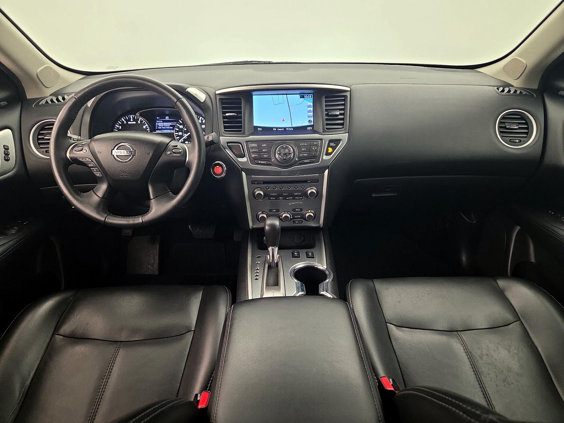 Thumbnail: 2017 Nissan Pathfinder - 9