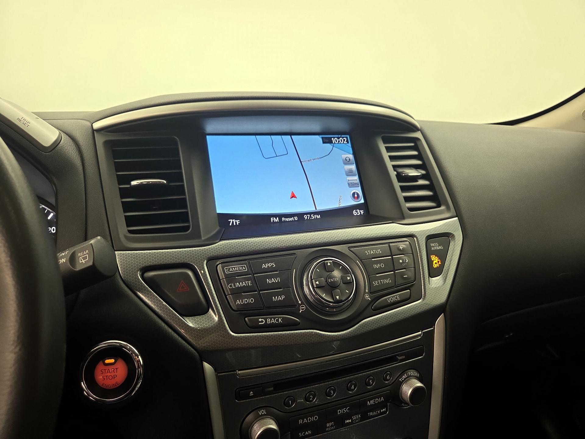 Thumbnail: 2017 Nissan Pathfinder - 14