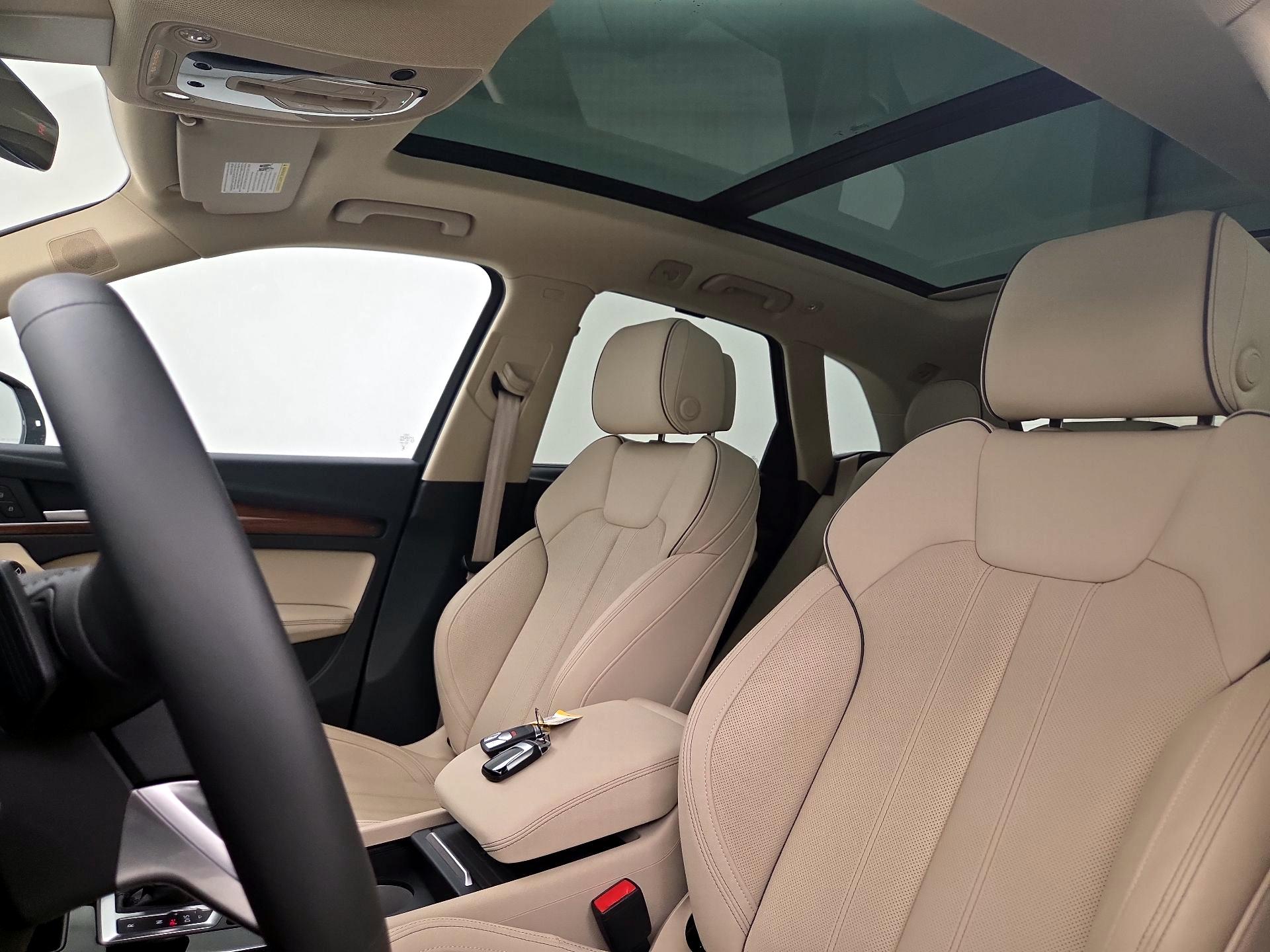 Thumbnail: 2023 Audi Q5 - 19