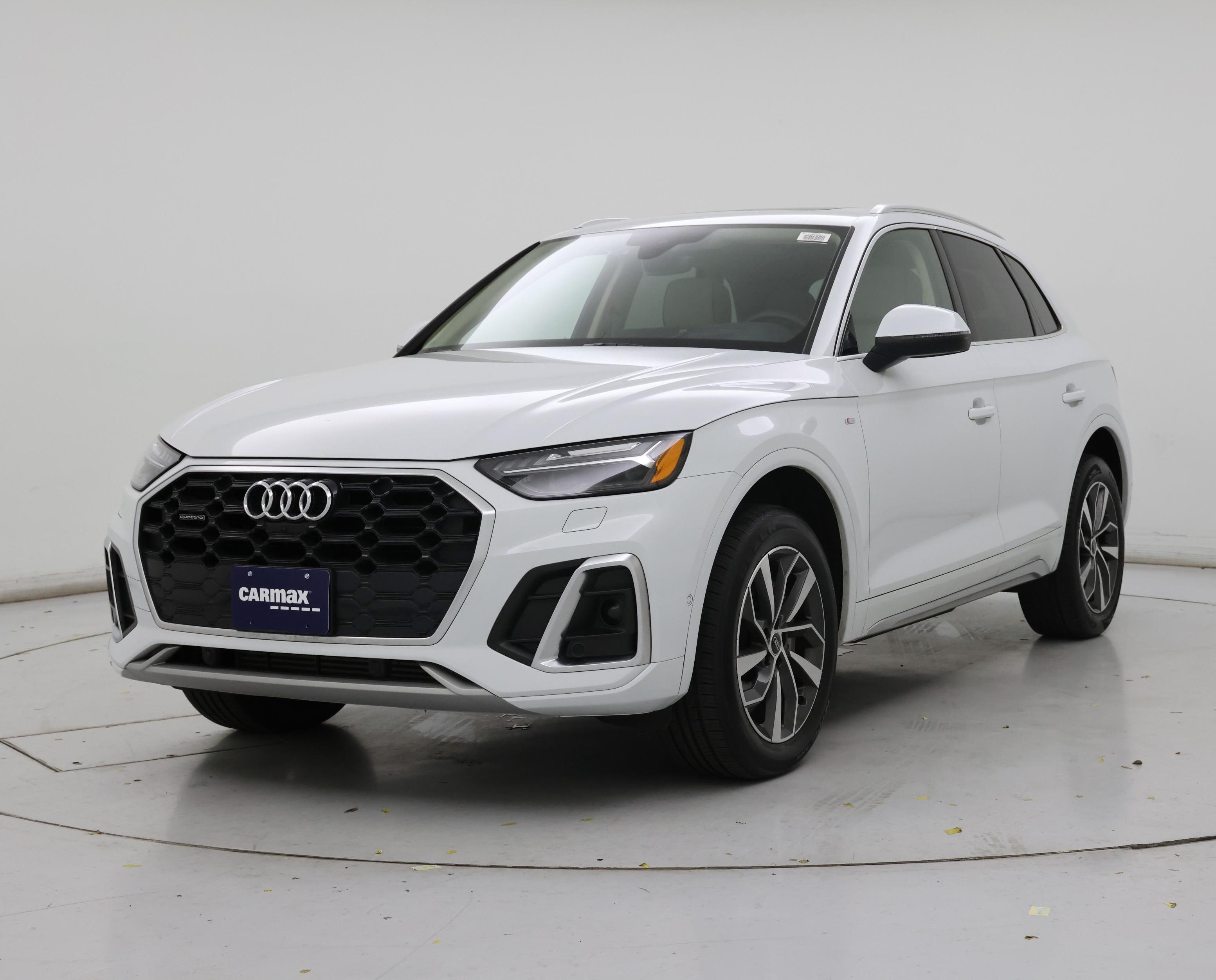 Thumbnail: 2023 Audi Q5 - 4