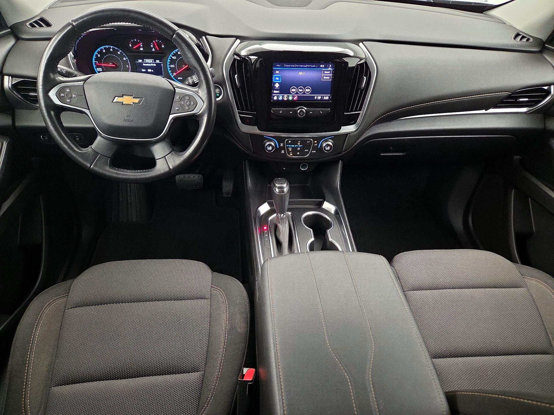 Thumbnail: 2020 Chevrolet Traverse - 9