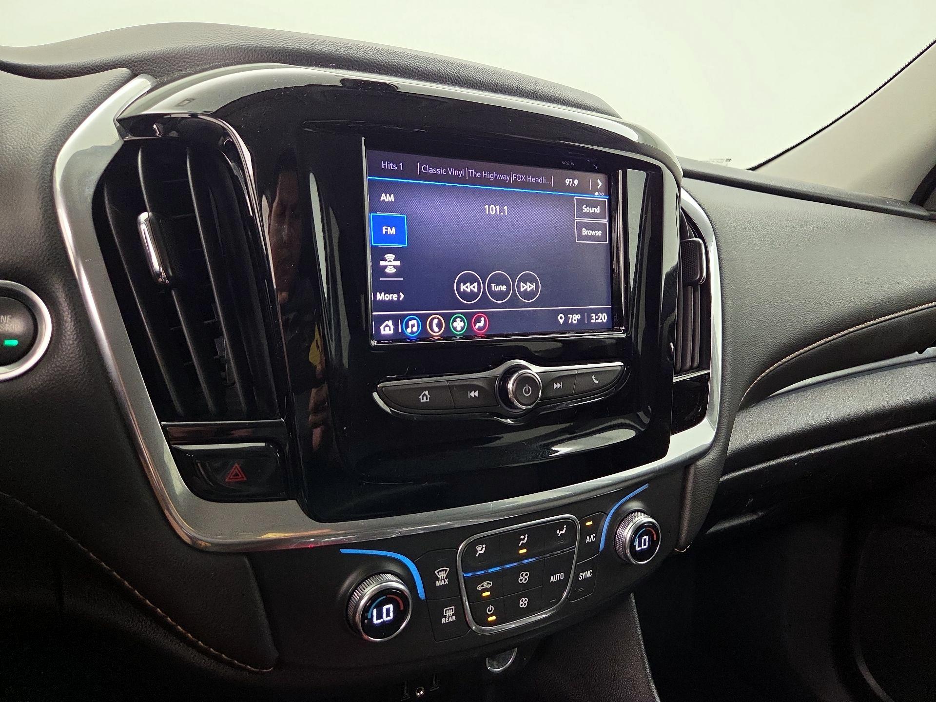 Thumbnail: 2020 Chevrolet Traverse - 15