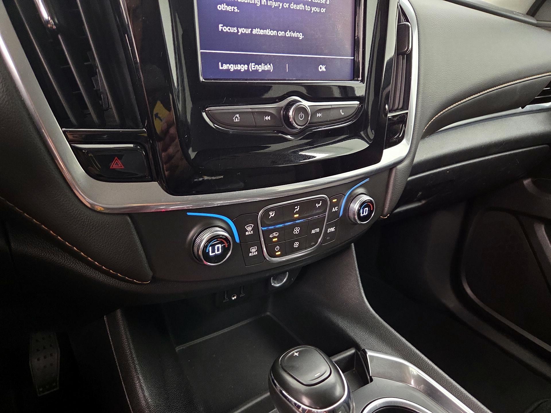 Thumbnail: 2020 Chevrolet Traverse - 16