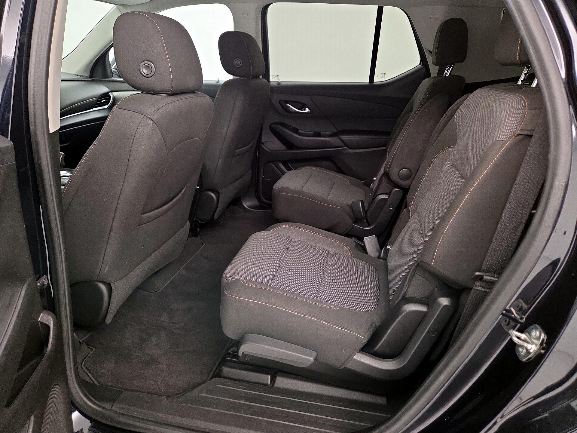 Thumbnail: 2020 Chevrolet Traverse - 19