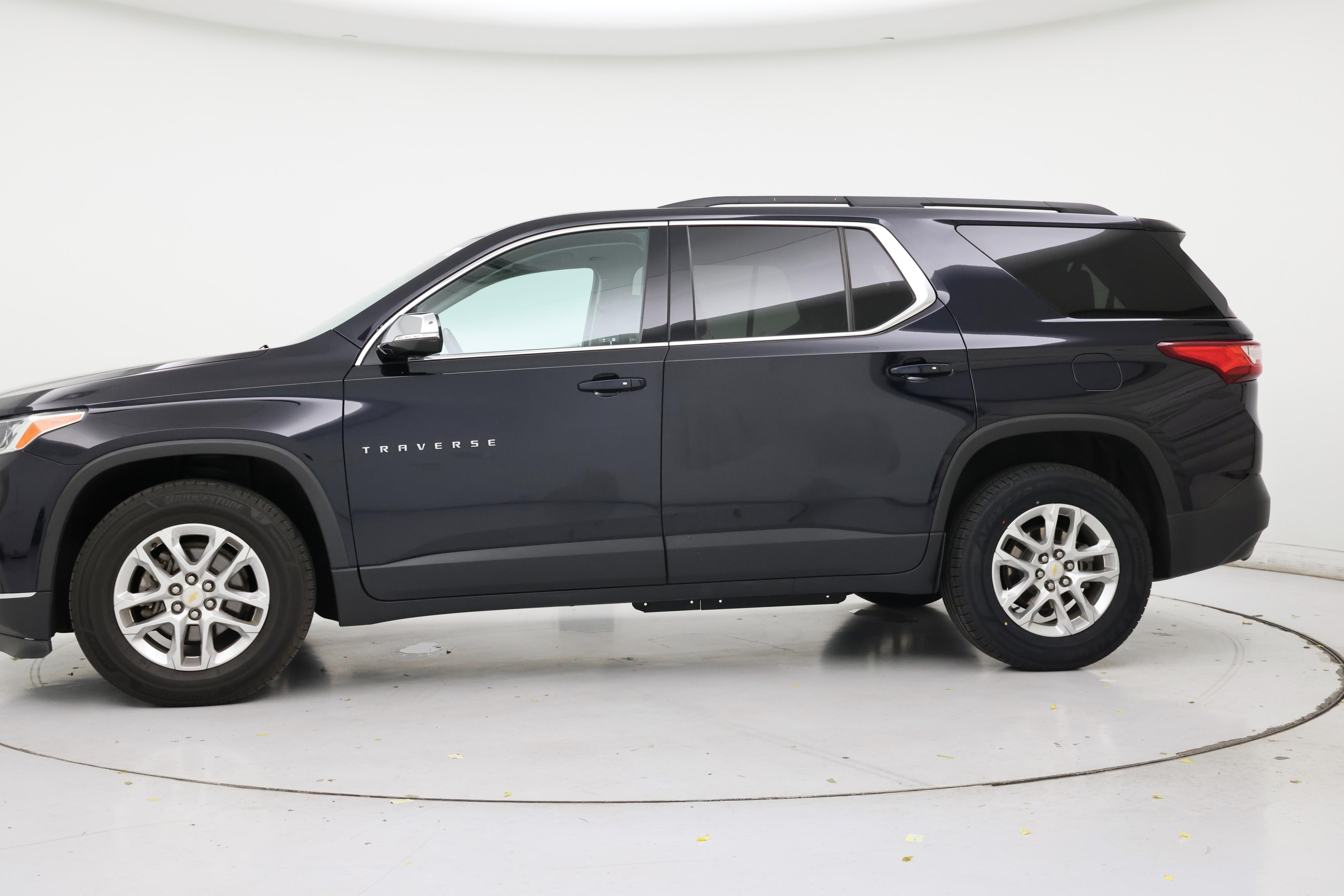 Thumbnail: 2020 Chevrolet Traverse - 3