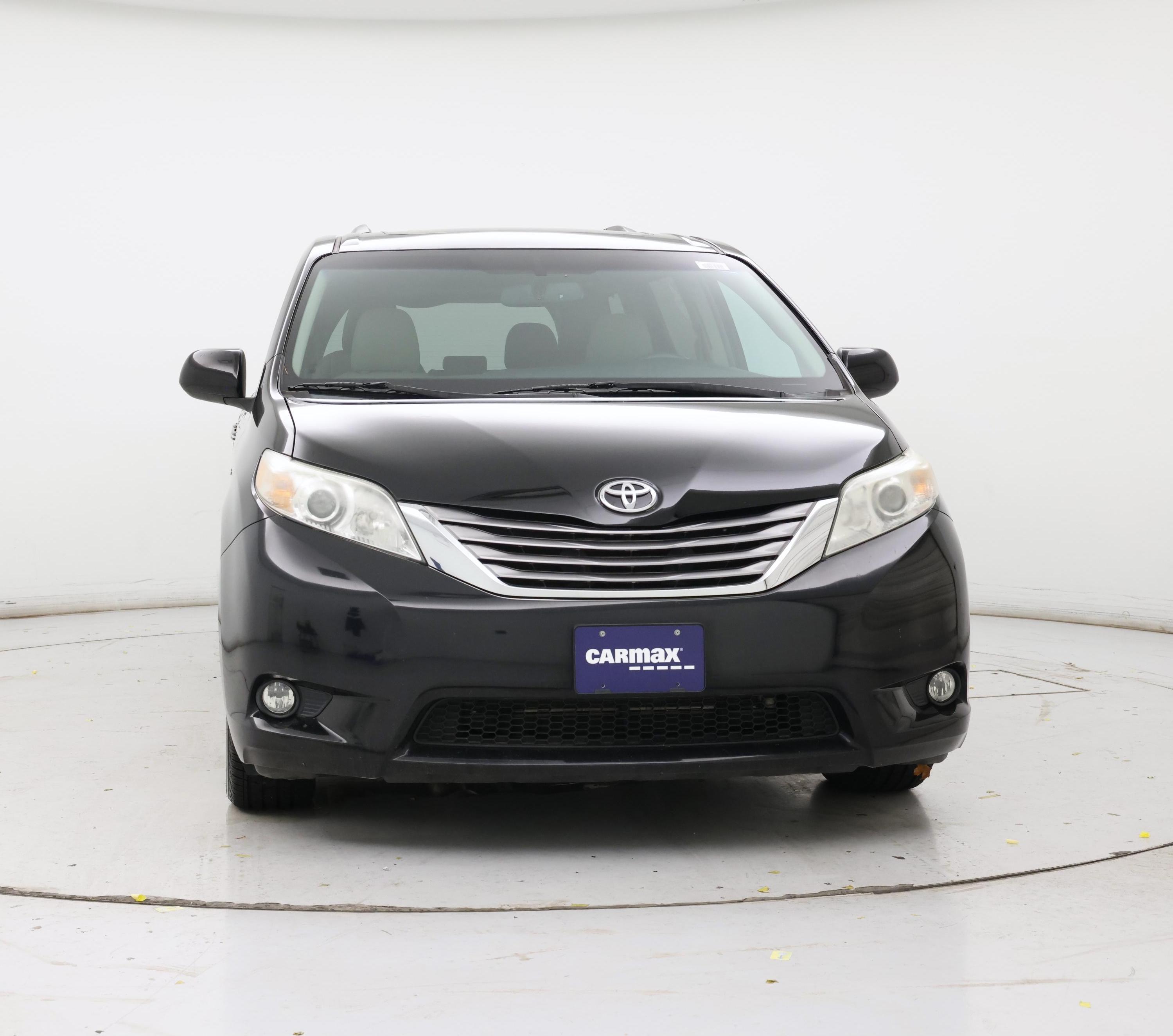 Thumbnail: 2016 Toyota Sienna - 5