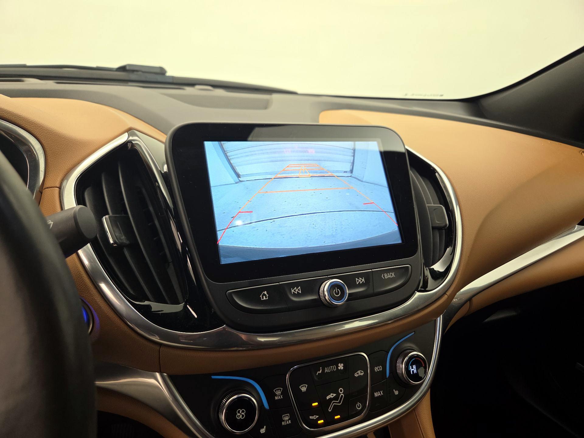 Thumbnail: 2017 Chevrolet Volt - 14