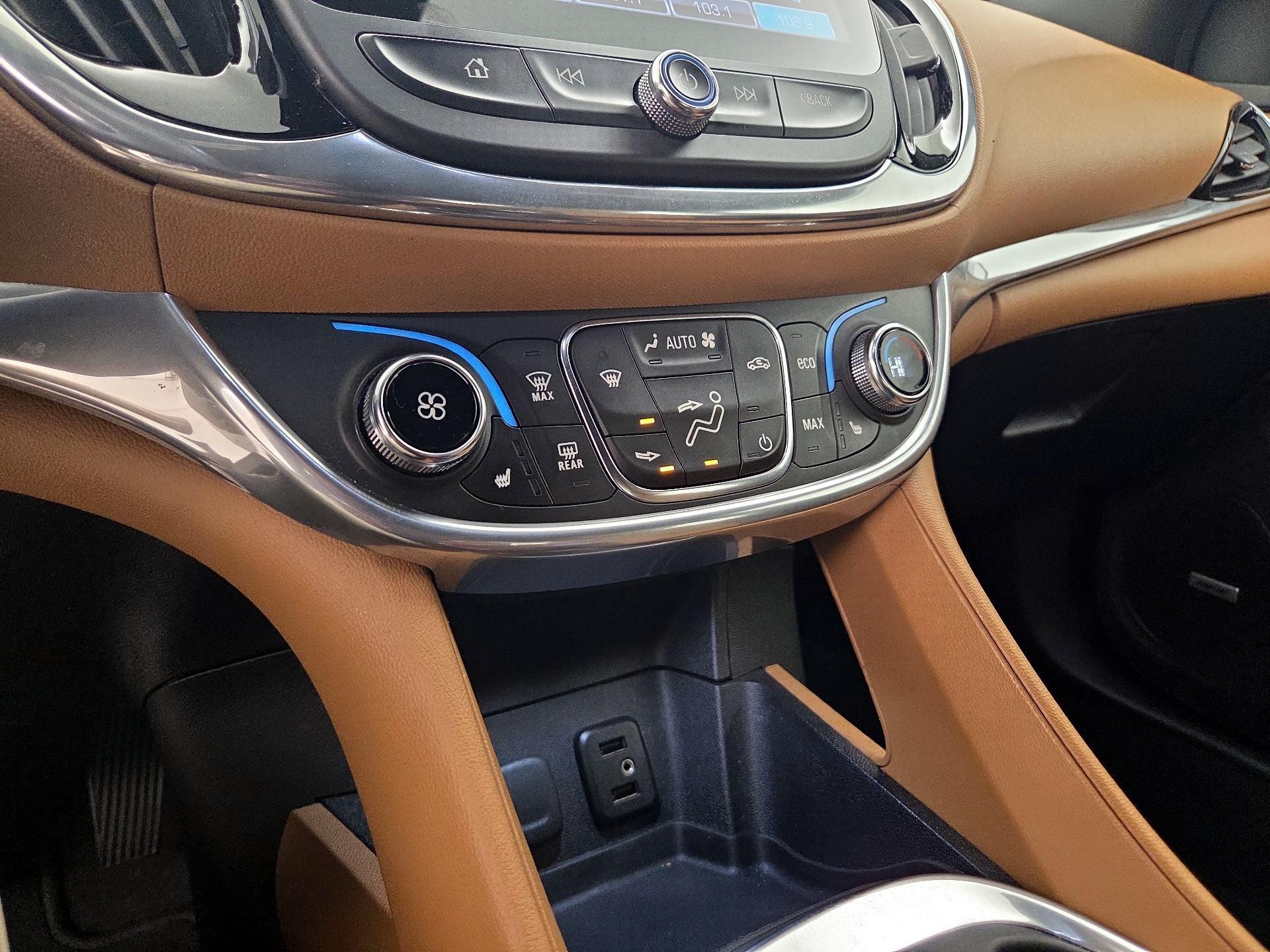 Thumbnail: 2017 Chevrolet Volt - 16