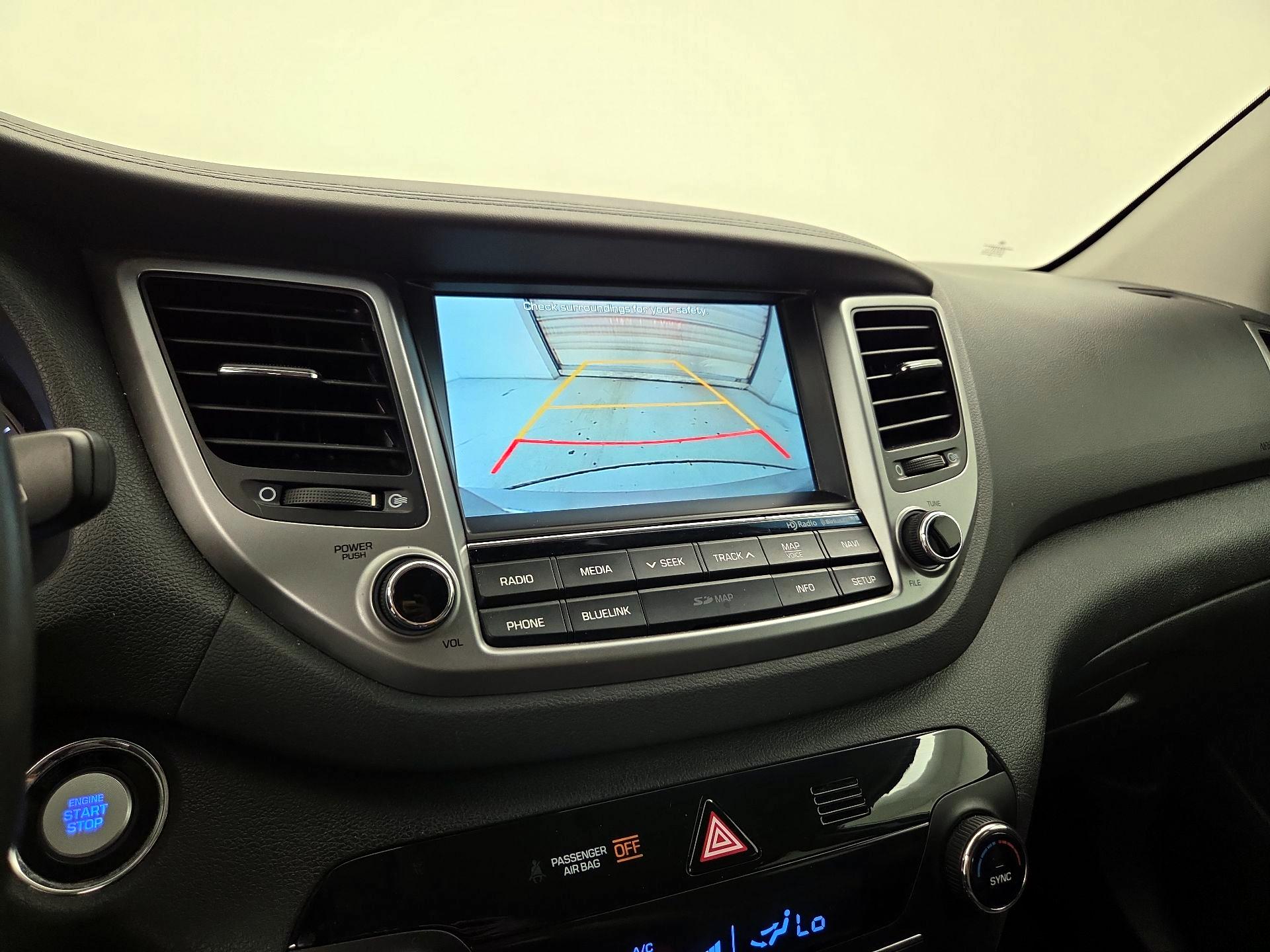 Thumbnail: 2016 Hyundai Tucson - 13