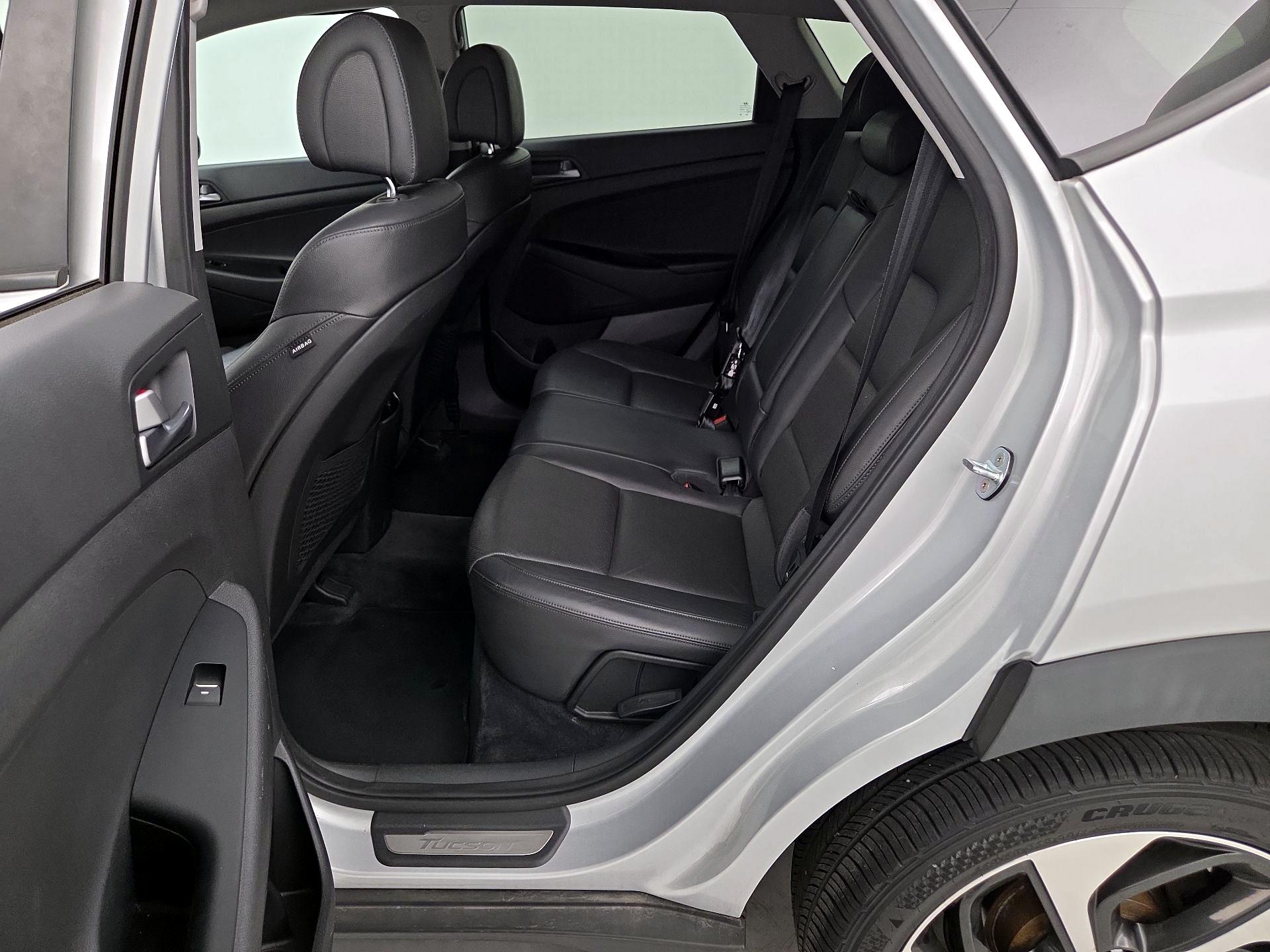 Thumbnail: 2016 Hyundai Tucson - 18