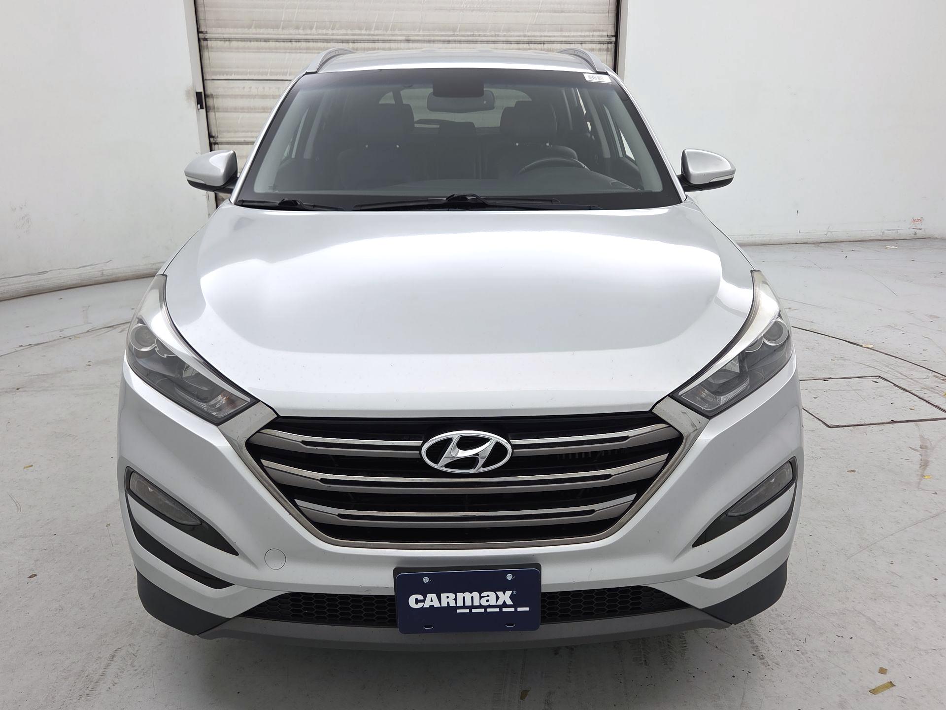 Thumbnail: 2016 Hyundai Tucson - 2