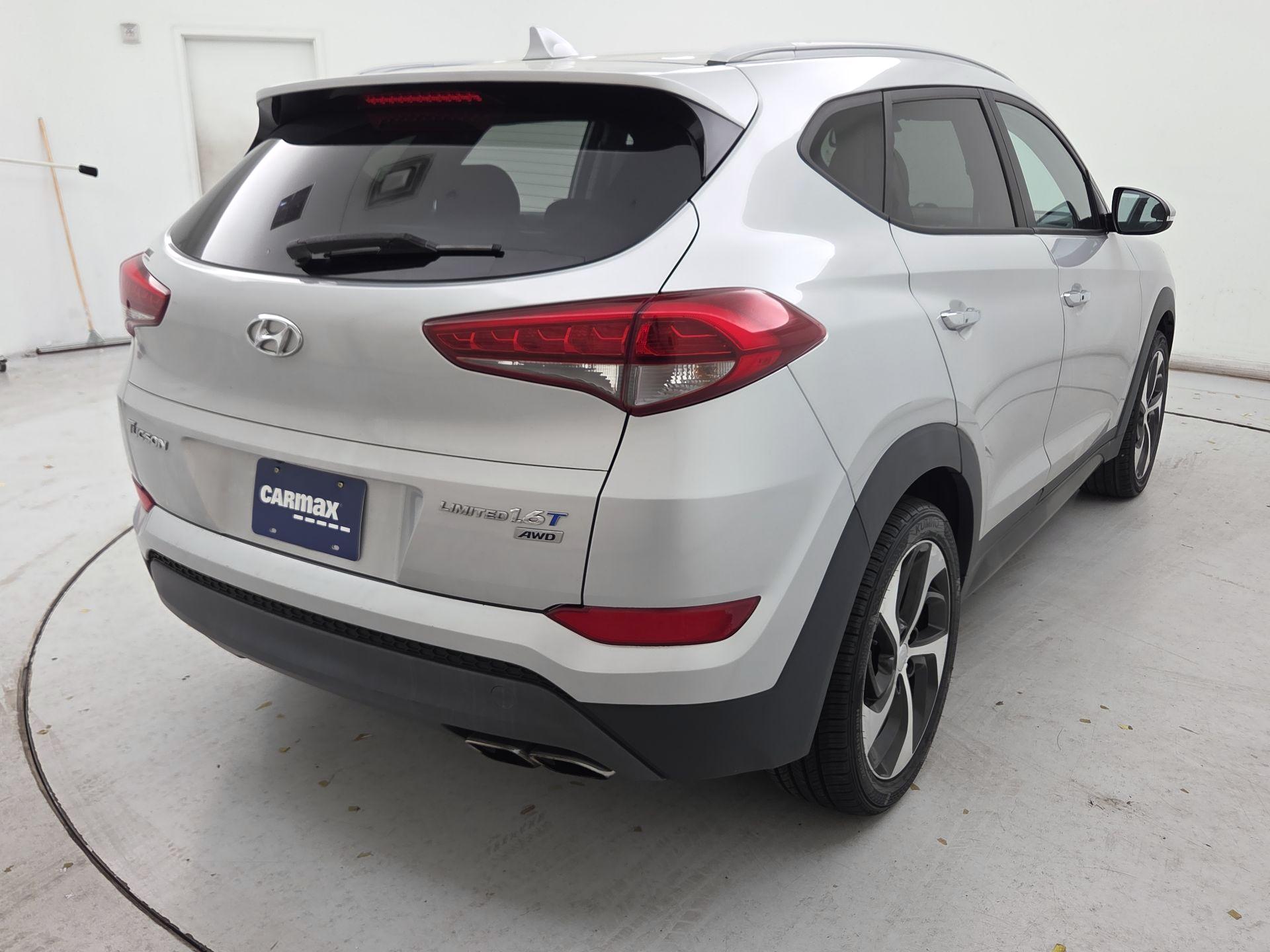 Thumbnail: 2016 Hyundai Tucson - 5