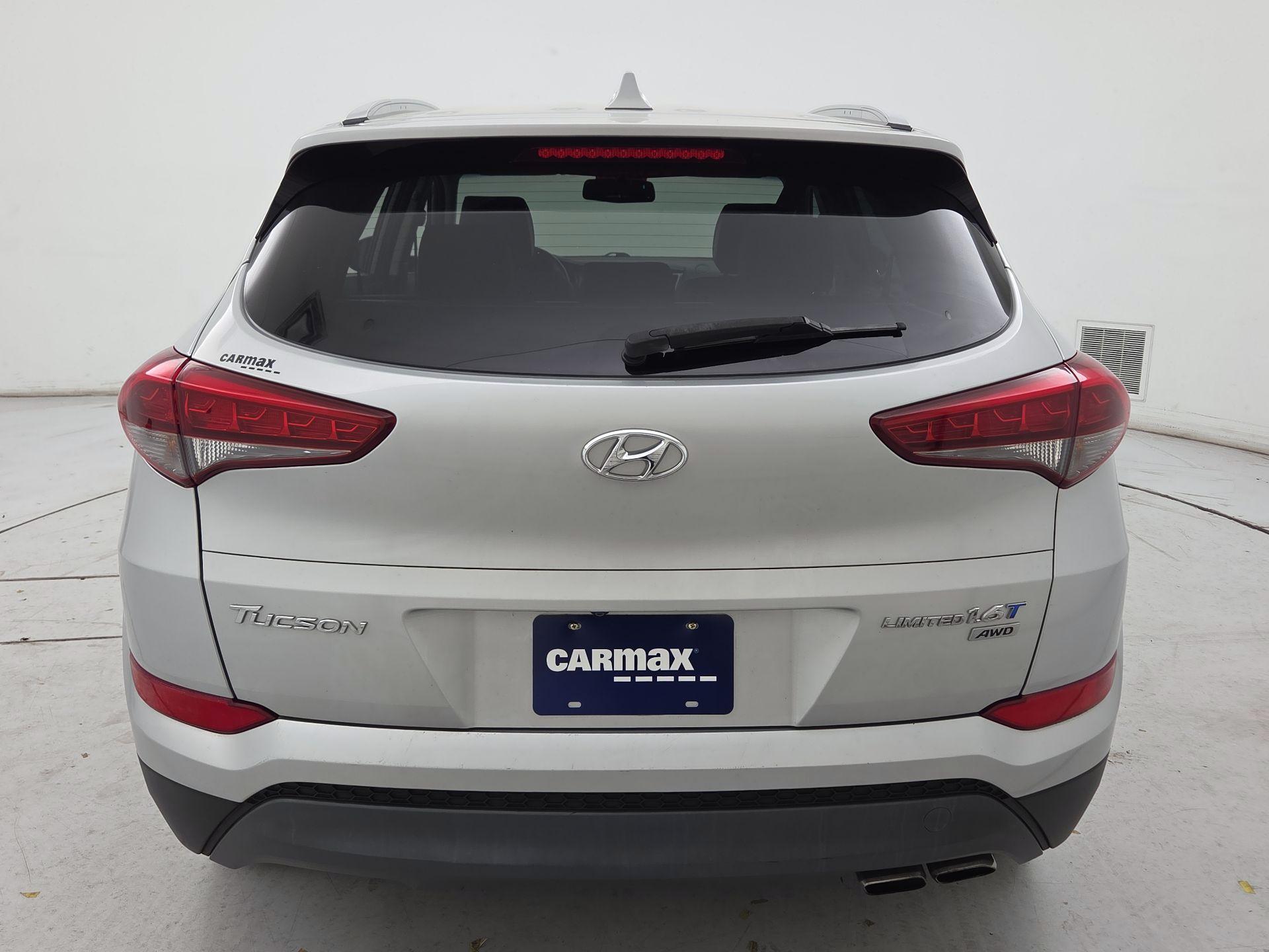 Thumbnail: 2016 Hyundai Tucson - 6