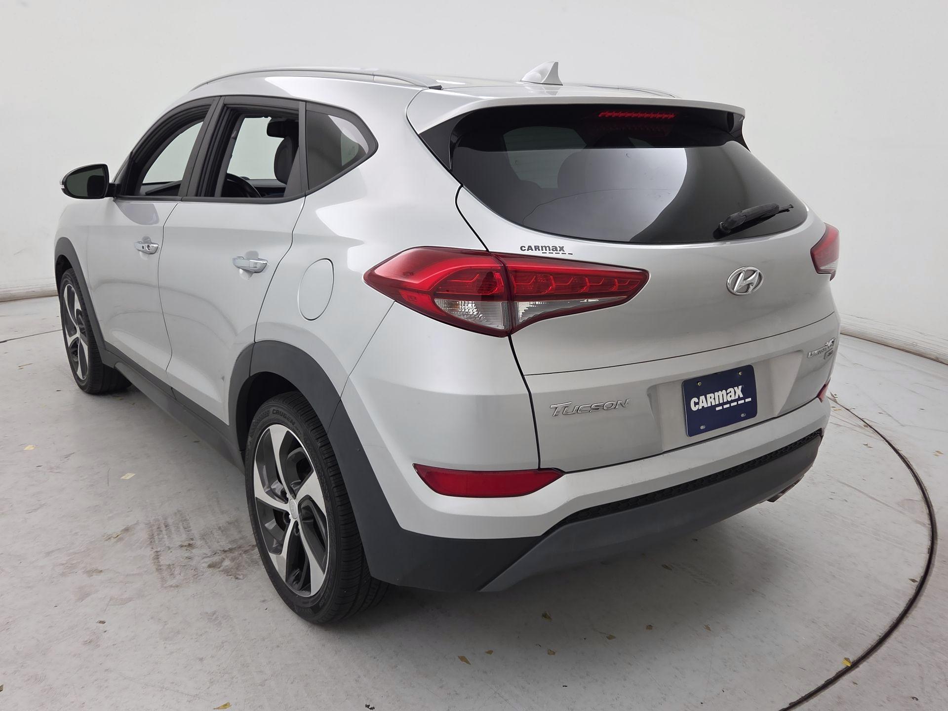 Thumbnail: 2016 Hyundai Tucson - 7