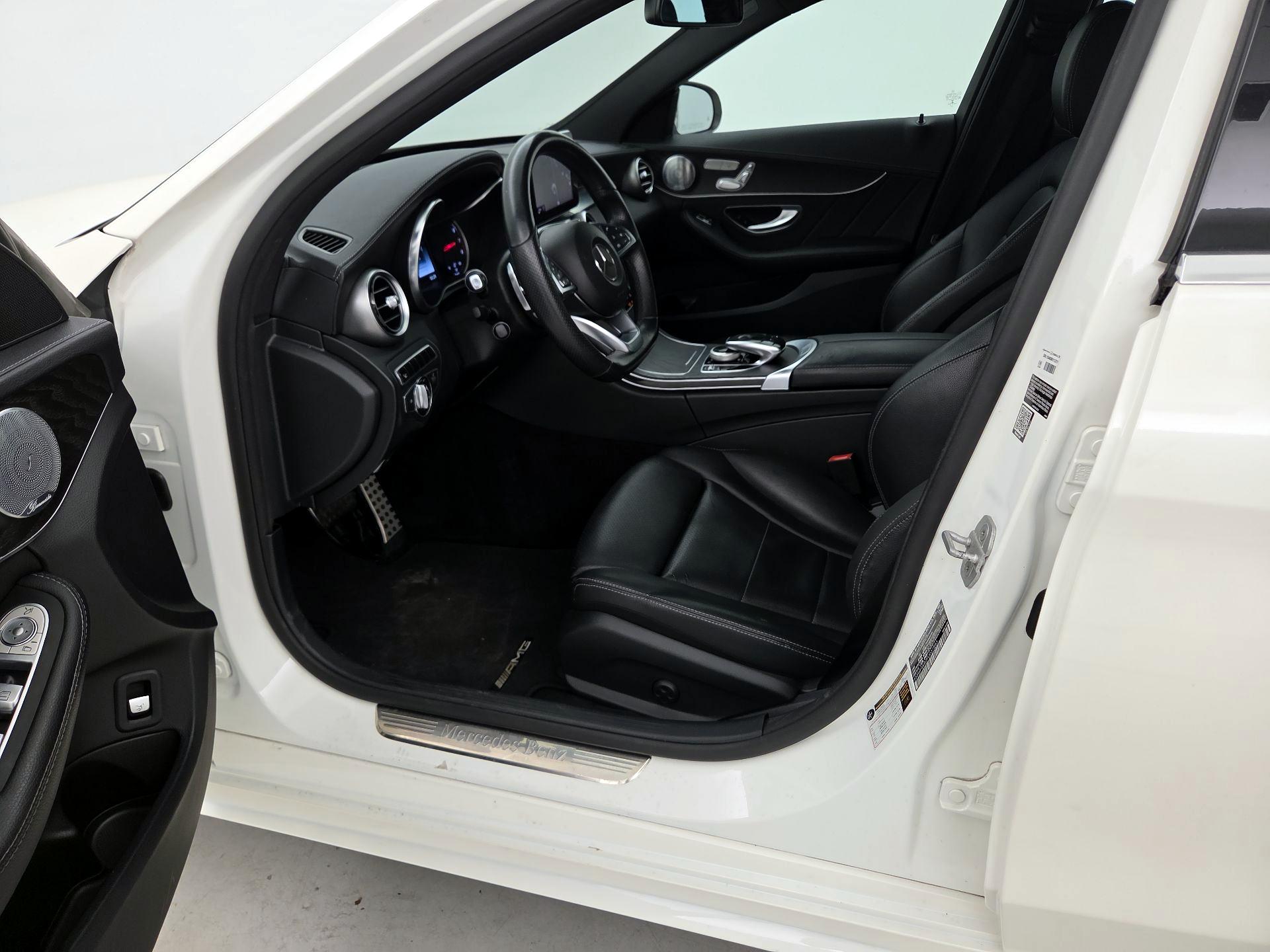 Thumbnail: 2015 Mercedes-Benz C-Class - 11
