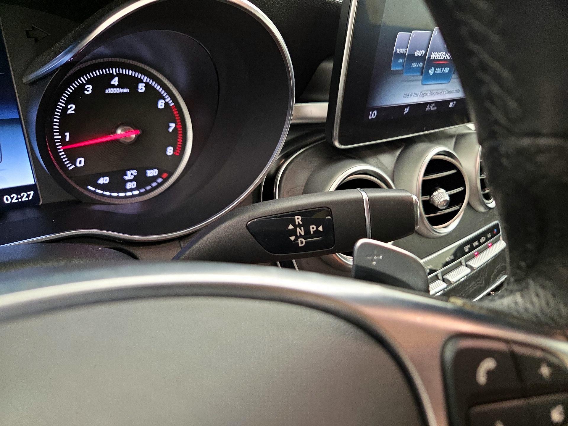 Thumbnail: 2015 Mercedes-Benz C-Class - 18