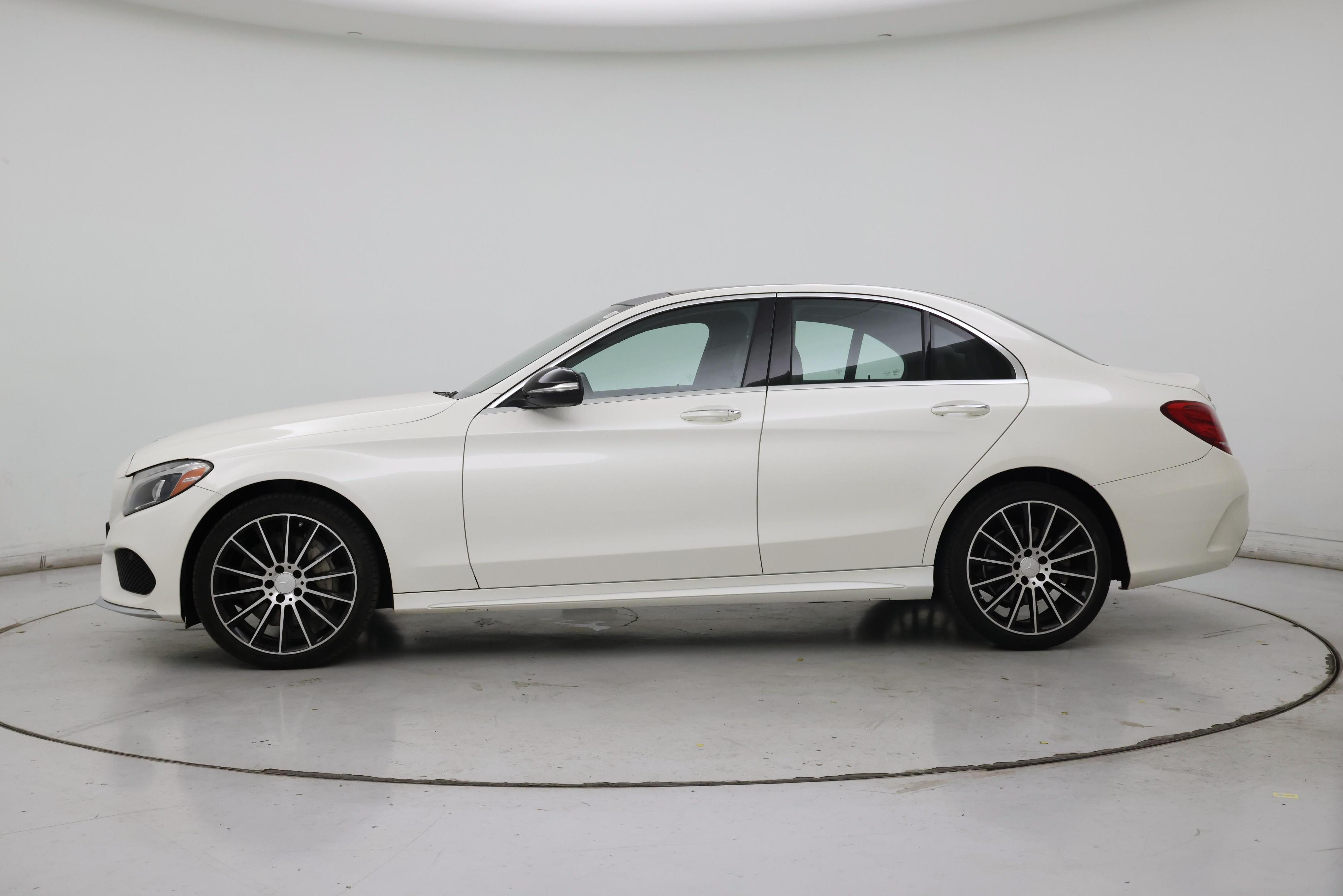 Thumbnail: 2015 Mercedes-Benz C-Class - 3