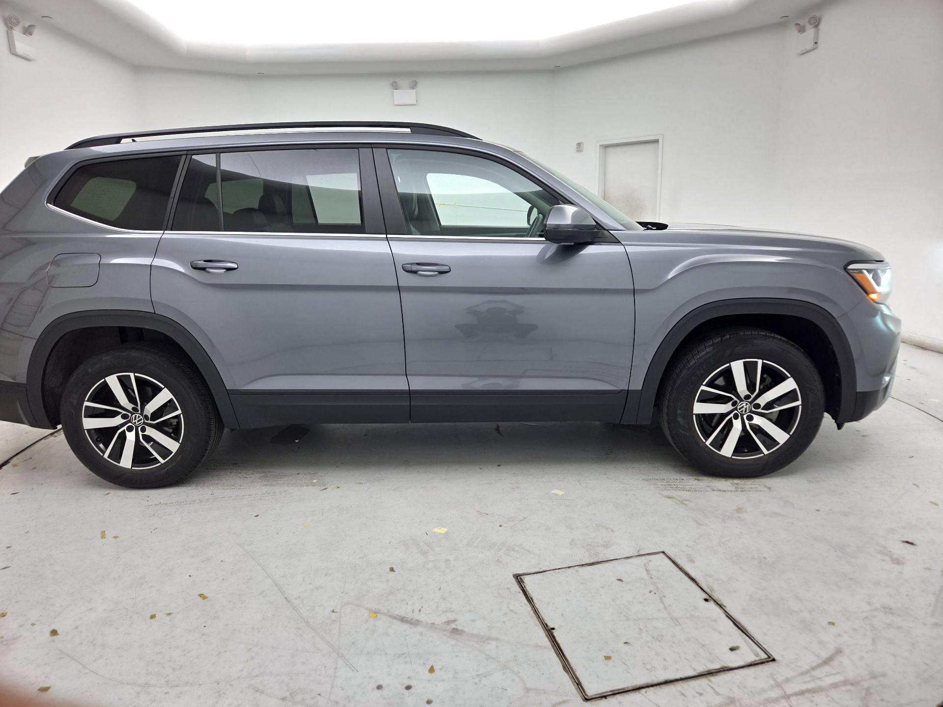 Thumbnail: 2023 Volkswagen Atlas - 4