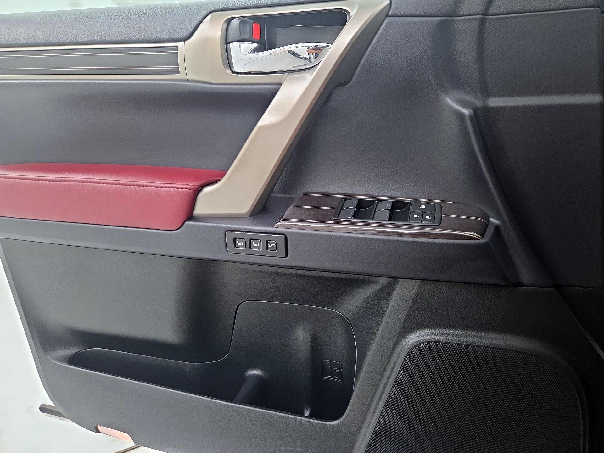 Thumbnail: 2021 Lexus GX - 12