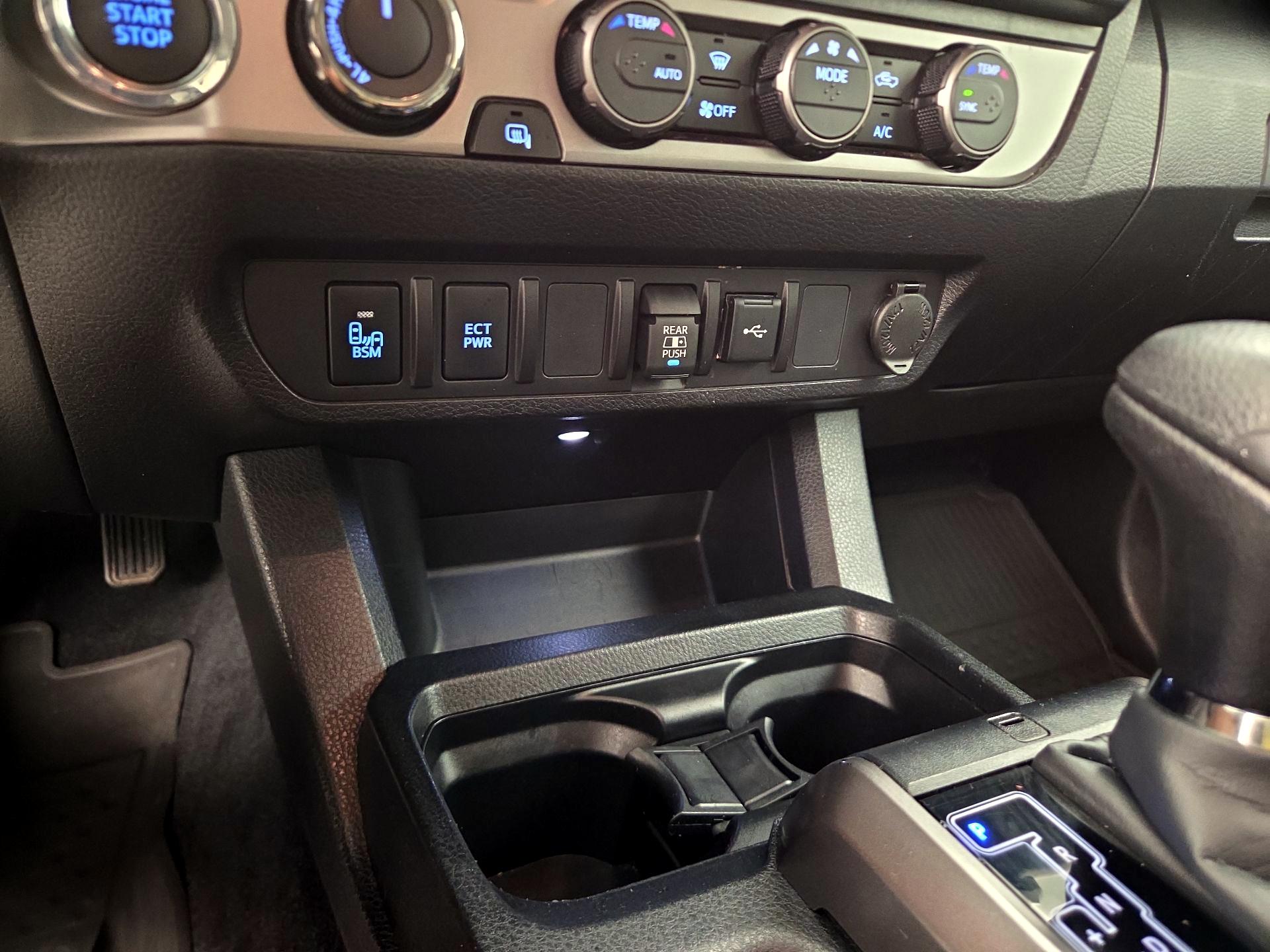 Thumbnail: 2023 Toyota Tacoma - 18