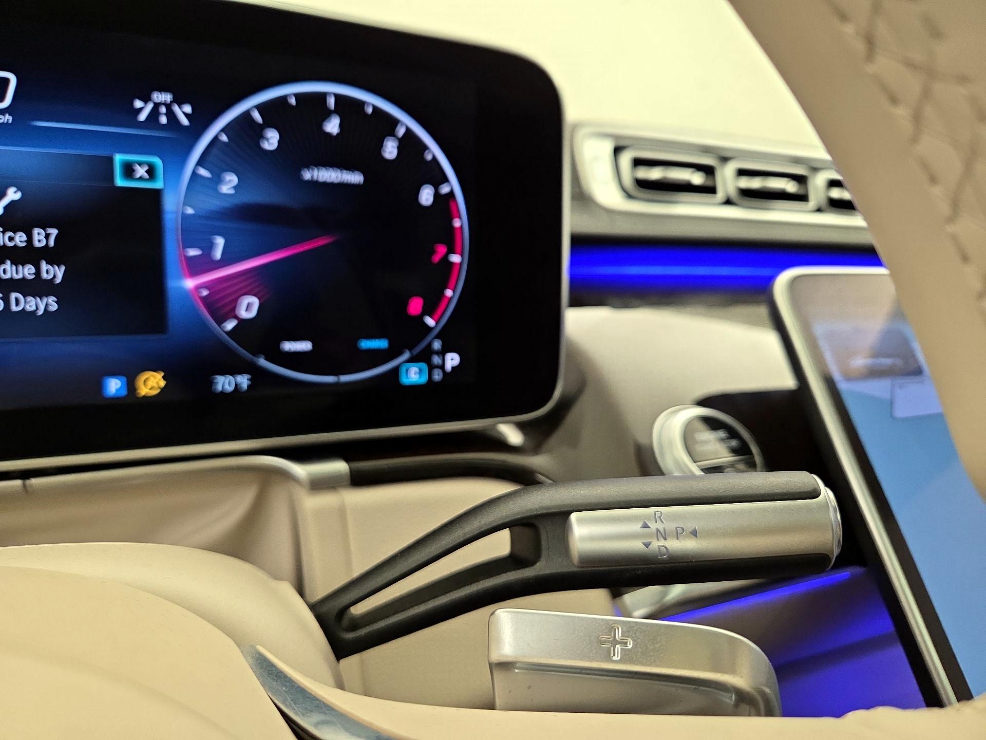 Thumbnail: 2022 Mercedes-Benz S-Class - 18