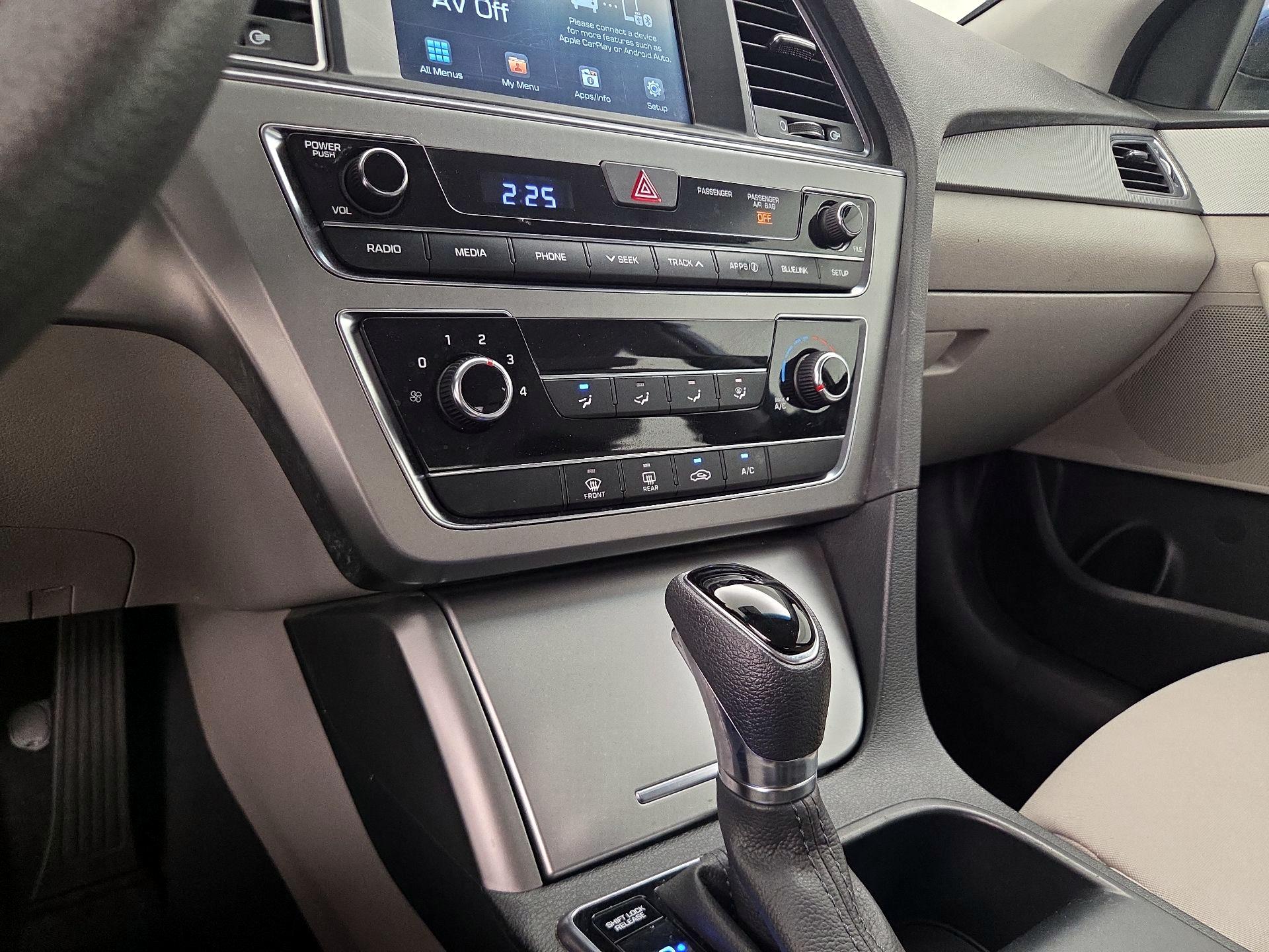 Thumbnail: 2017 Hyundai Sonata - 14