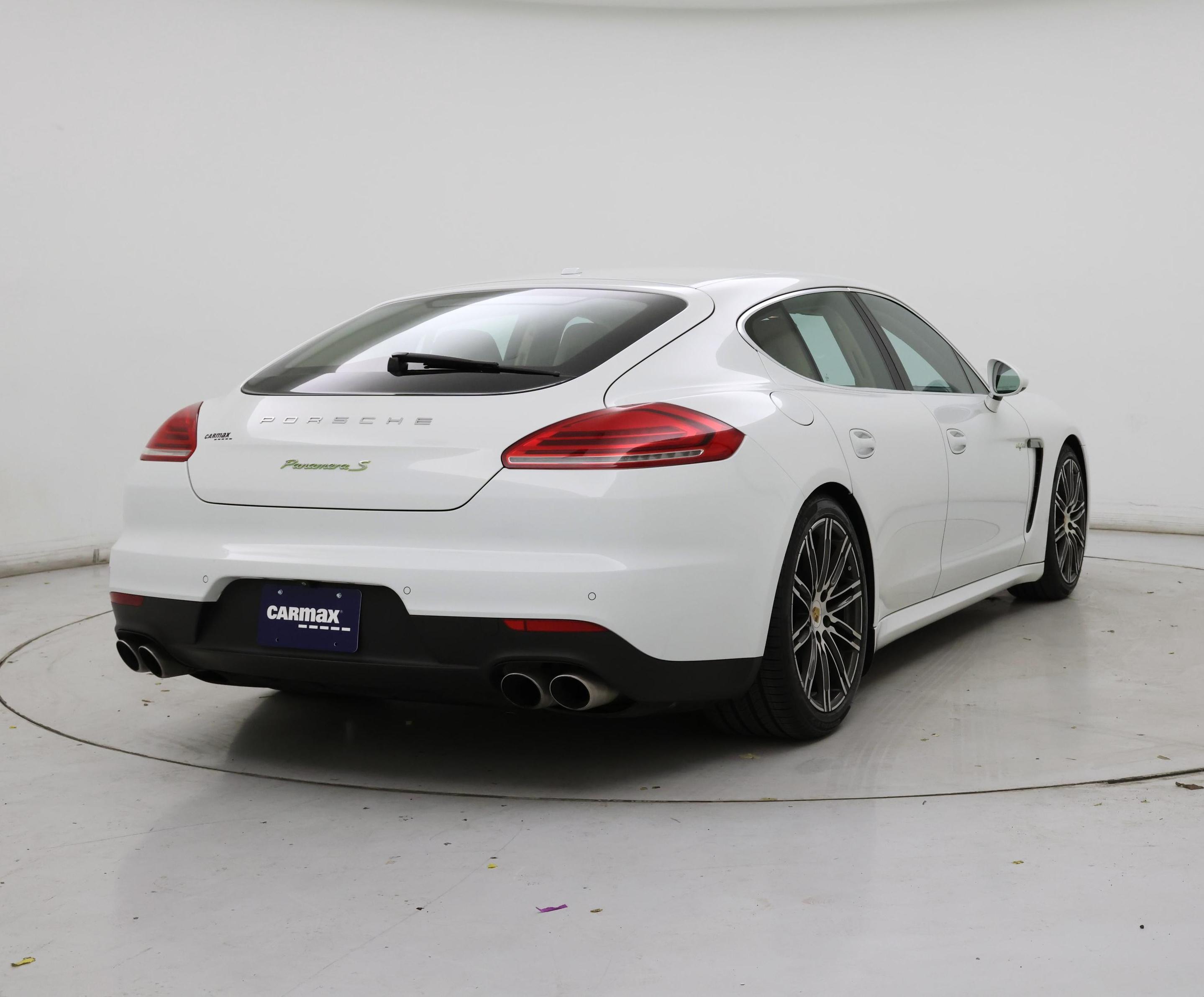 Thumbnail: 2015 Porsche Panamera - 8