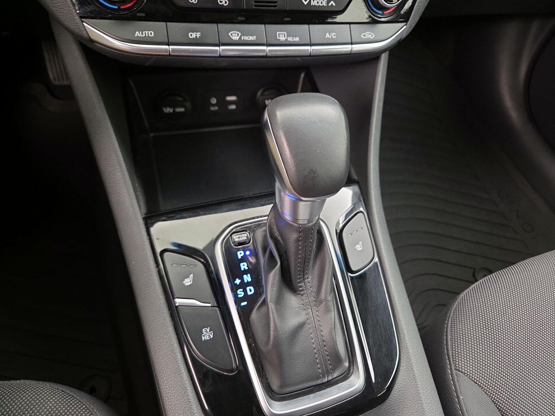 Thumbnail: 2019 Hyundai Ioniq - 17