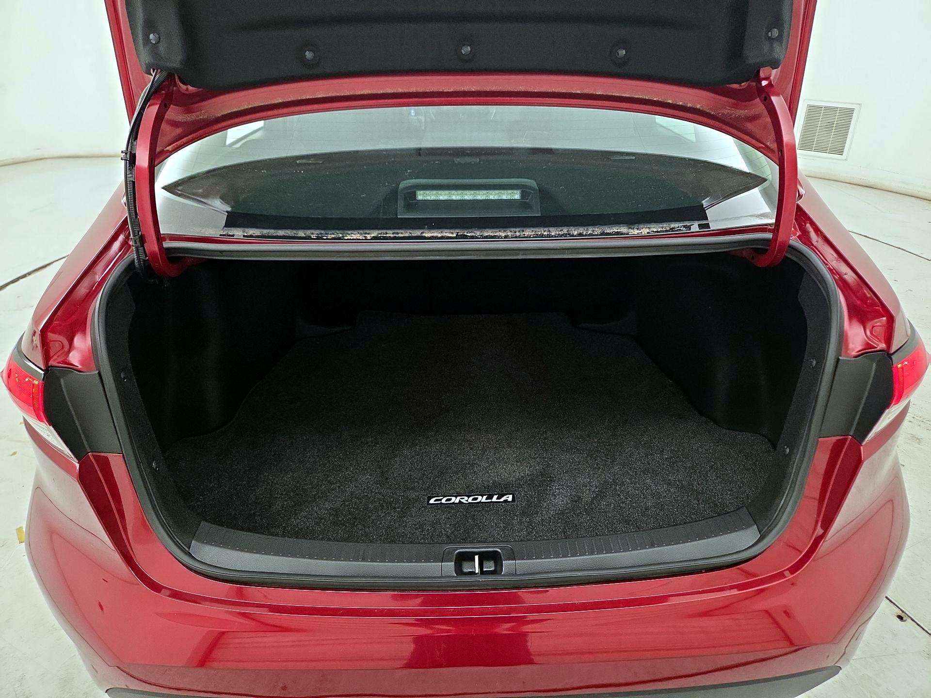 Thumbnail: 2022 Toyota Corolla - 18