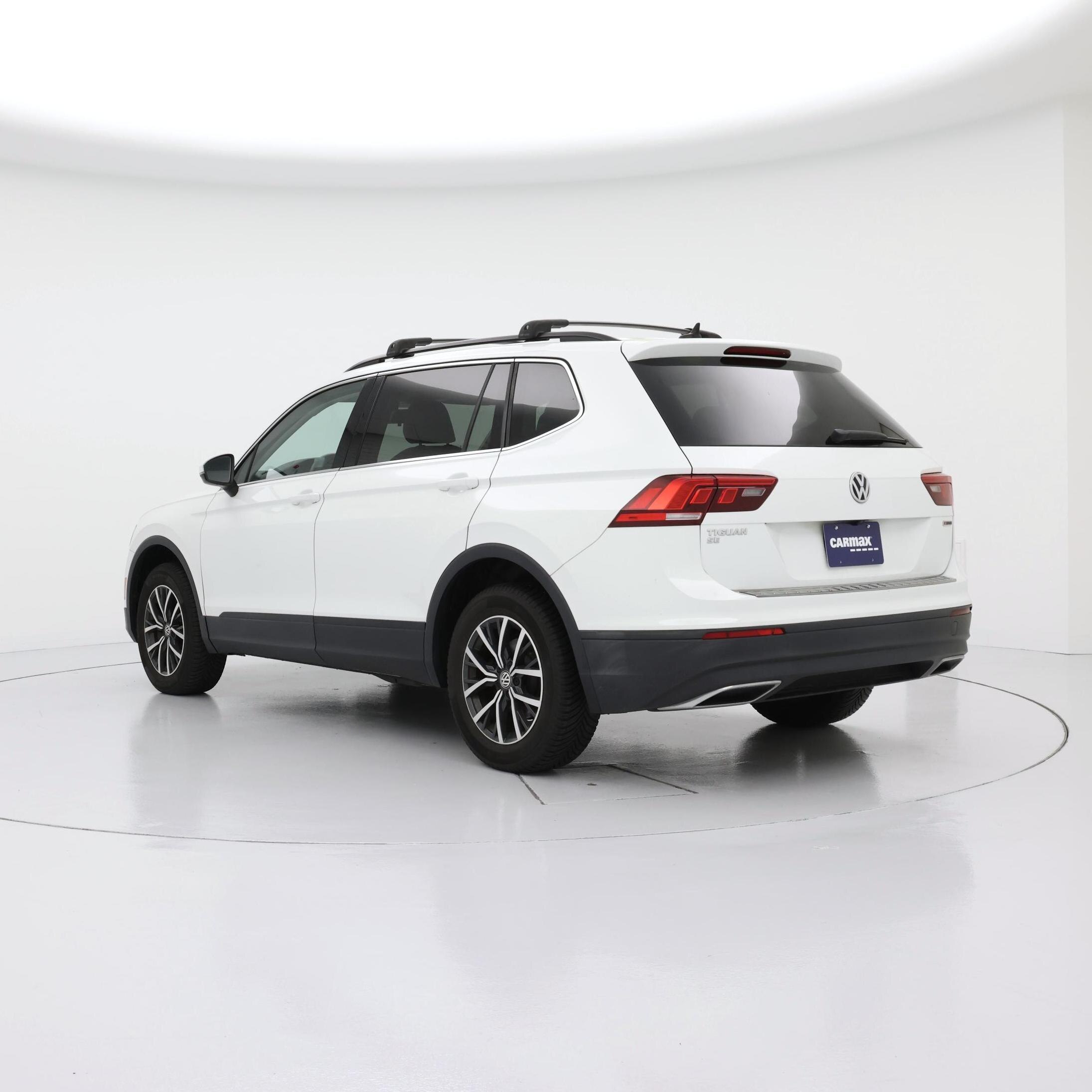 Thumbnail: 2019 Volkswagen Tiguan - 2
