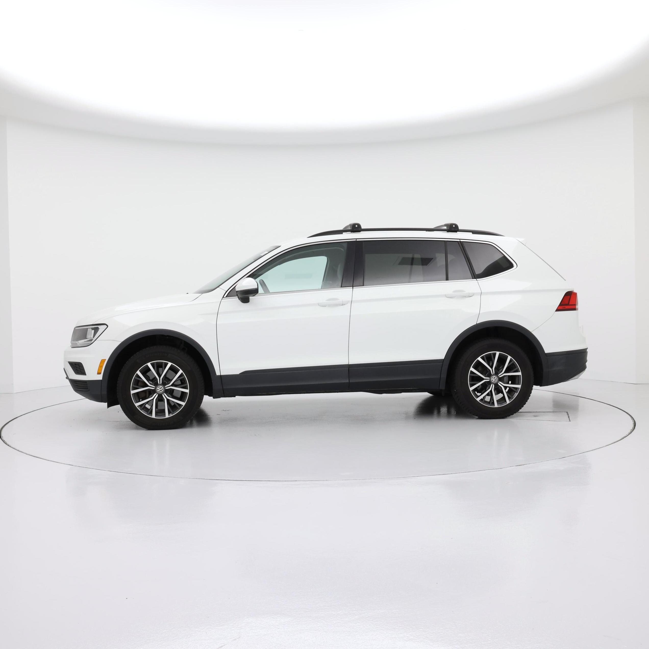 Thumbnail: 2019 Volkswagen Tiguan - 3