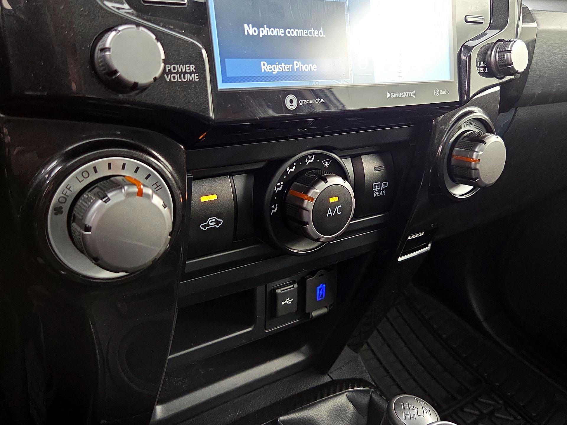Thumbnail: 2023 Toyota 4Runner - 17